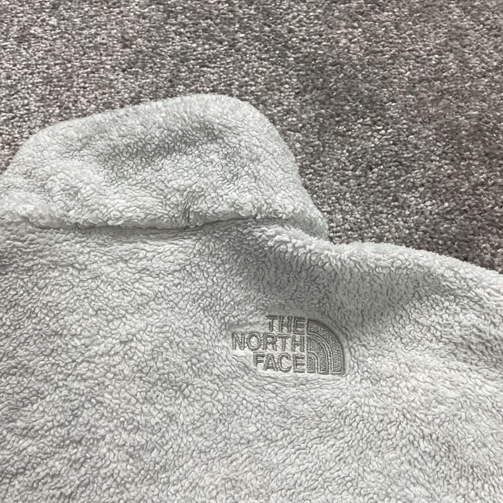 The North Face The North Face Osito Fleece Jacket Women XS Gray Full Zip Pockets Outdoor Hiking Size XS / US 0-2 / IT 36-38 - 3 Thumbnail