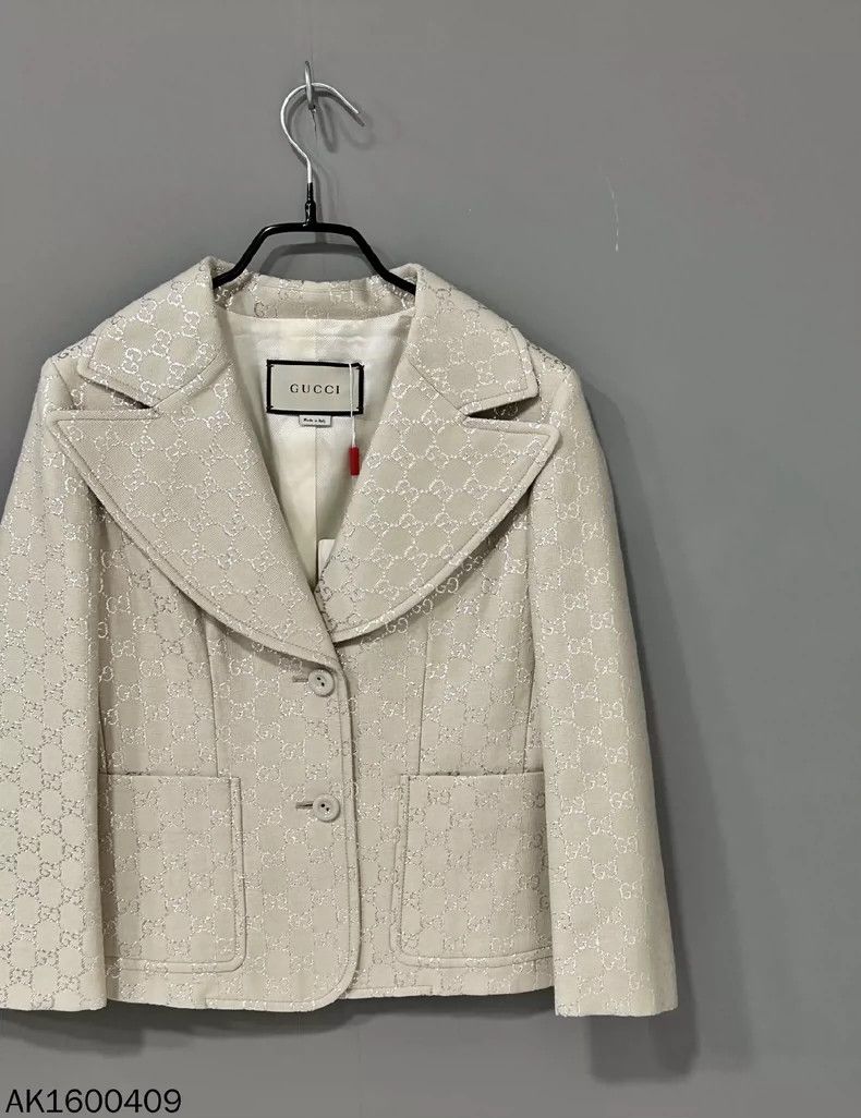 Gucci Gucci Size 38 Silver thread full-printed jacket size 38 250 Size US XS / EU 42 / 0 - 2 Thumbnail