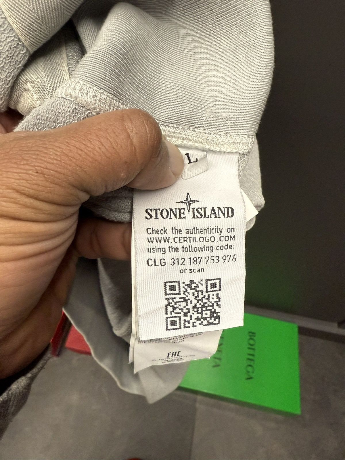 Stone Island Stone Island Patch Hoodie Light Grey - Large Size US L / EU 52-54 / 3 - 5 Thumbnail