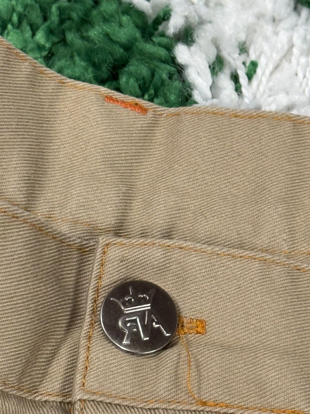 Vintage Vintage Red Ape Khaki Cargo Baggy Crest Shorts Sz. 48 Size US 44 / EU 60 - 4 Thumbnail