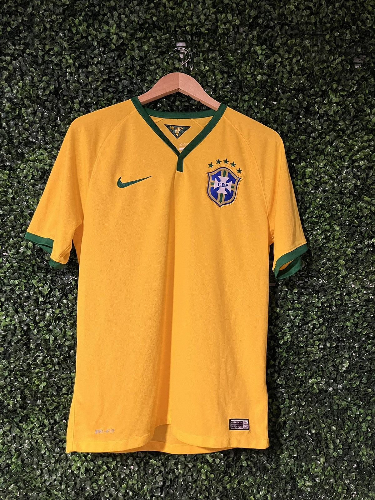 Nike brazil jersey Size US M / EU 48-50 / 2 - 1 Thumbnail