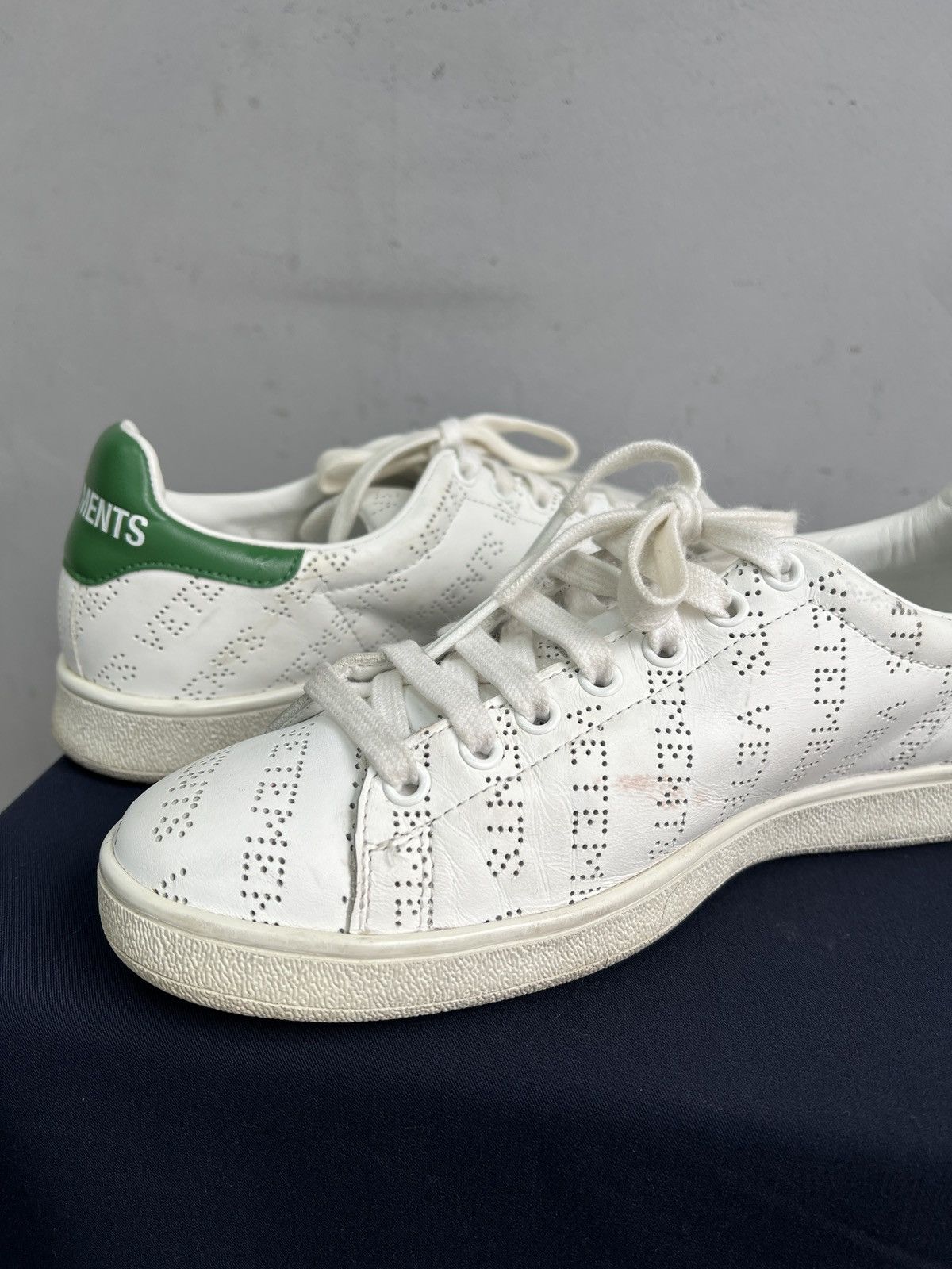 Vetements Vetements low leather monogram shoes traibers Size US 6.5 / EU 39-40 - 8 Thumbnail