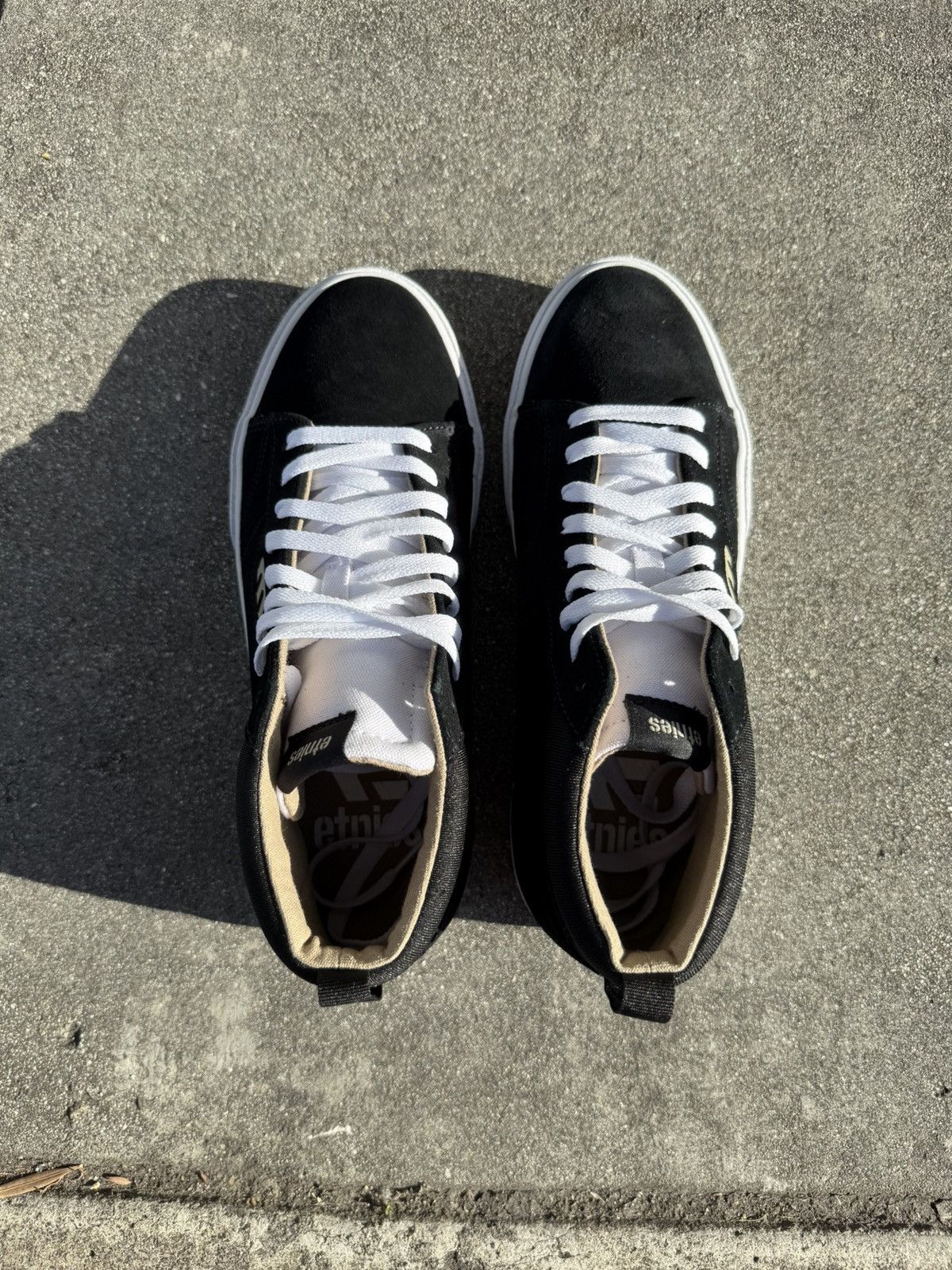 Etnies Etnies Hi Tops Size US 8.5 / EU 41-42 - 2 Thumbnail