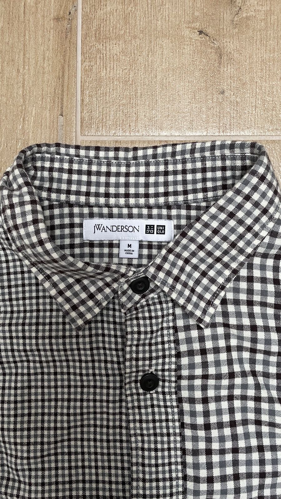 Uniqlo Vintage JW Anderson x Uniqlo Two Tone Shirt Size US M / EU 48-50 / 2 - 6 Thumbnail