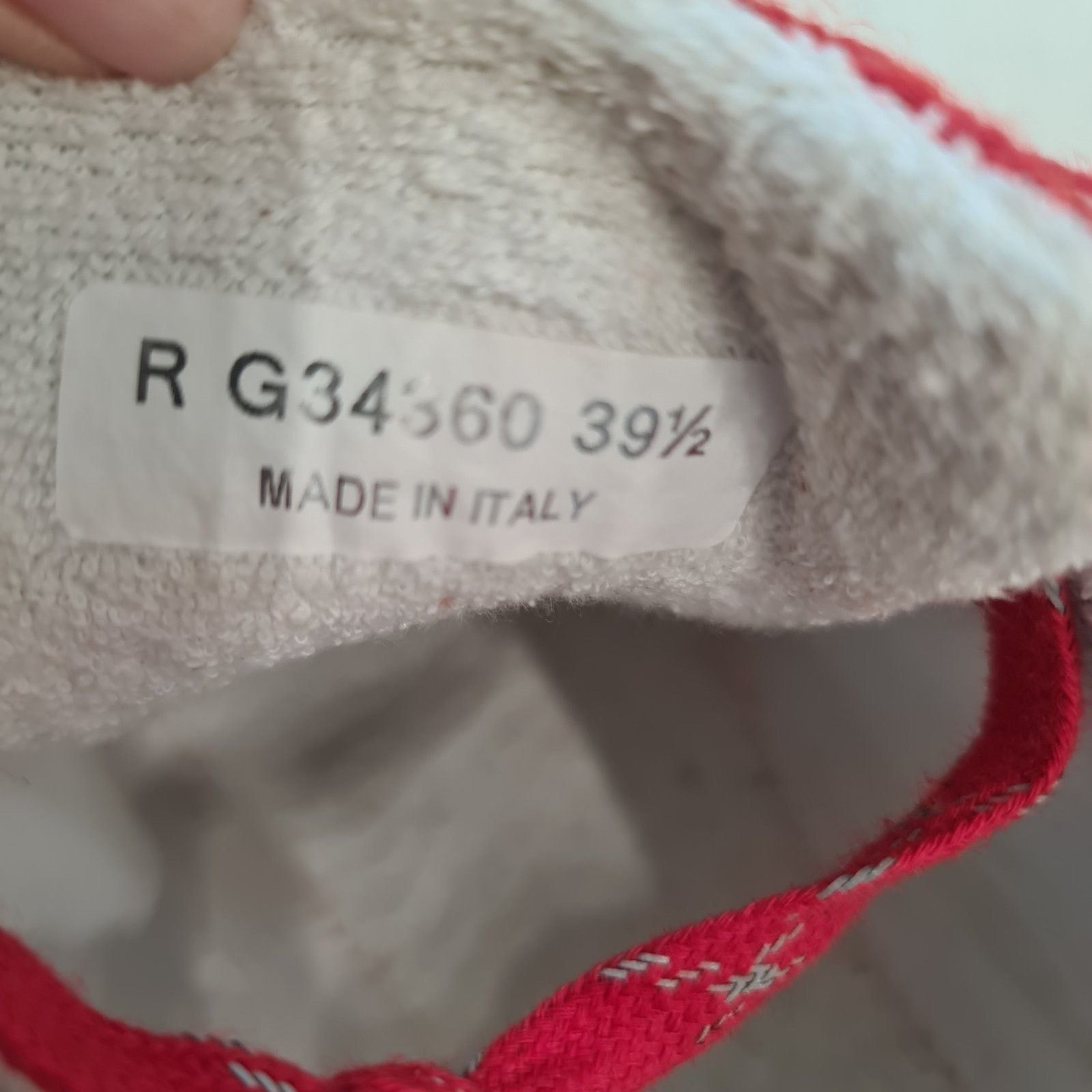 Chanel Chanel CC Logo Red Suede & Tweed Sneakers Size 39.5 Size US 8.5 / IT 38.5 - 6 Thumbnail