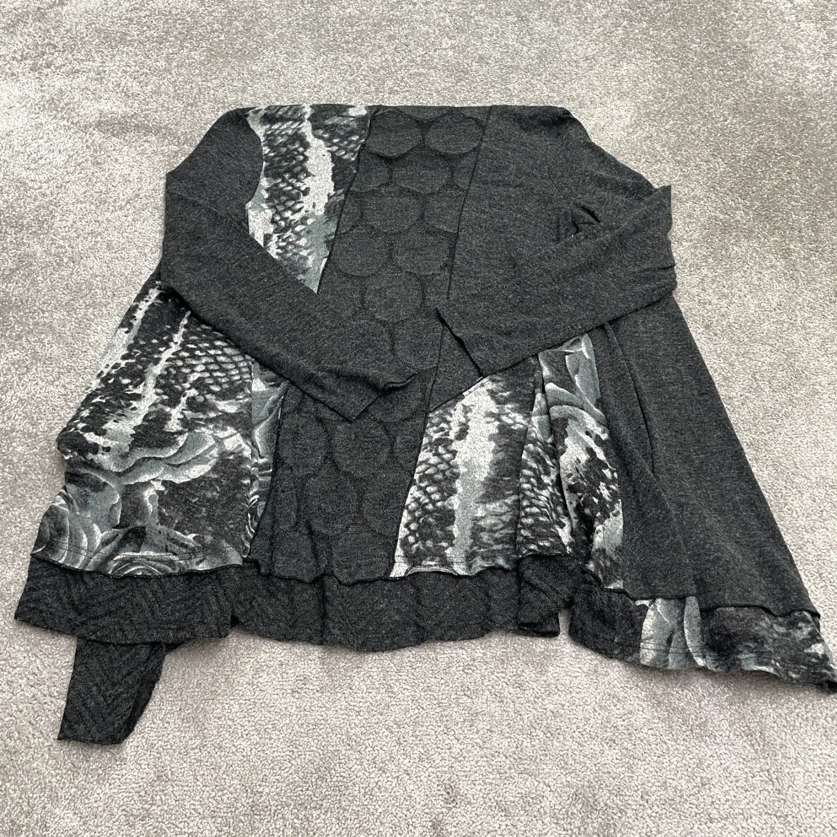 Vintage Jenny May Open Wrap Cardigan Sweater Womens 12 Gray Floral Acrylic Blend Casual Size XL / US 12-14 / IT 48-50 - 2 Thumbnail
