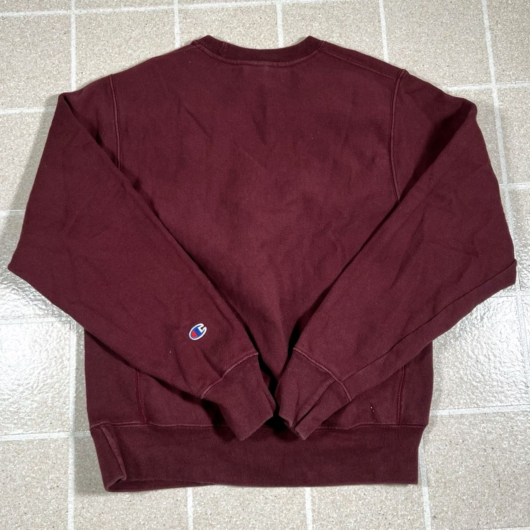Champion VINTAGE Champion Sweatshirt Unisex Adults Small Red Warriors Track & Field Size S Pullover Sweatshirt Style Activewear Size S / US 4 / IT 40 - 3 Thumbnail