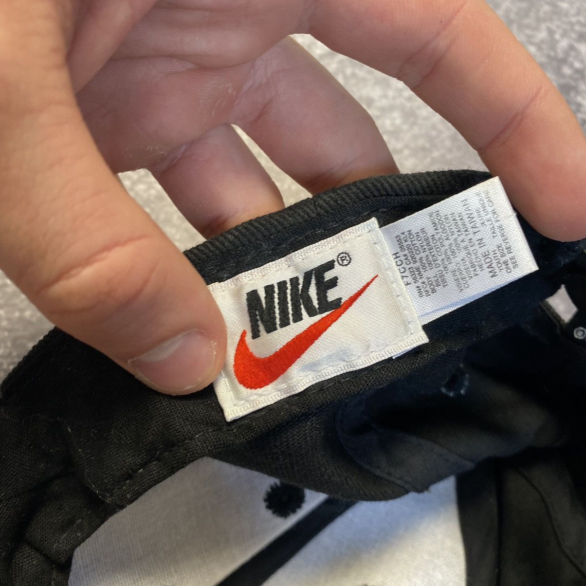 Vintage Vintage Nike Big Swoosh 90’s Rap Black Streetwear cap Size ONE SIZE - 8 Thumbnail