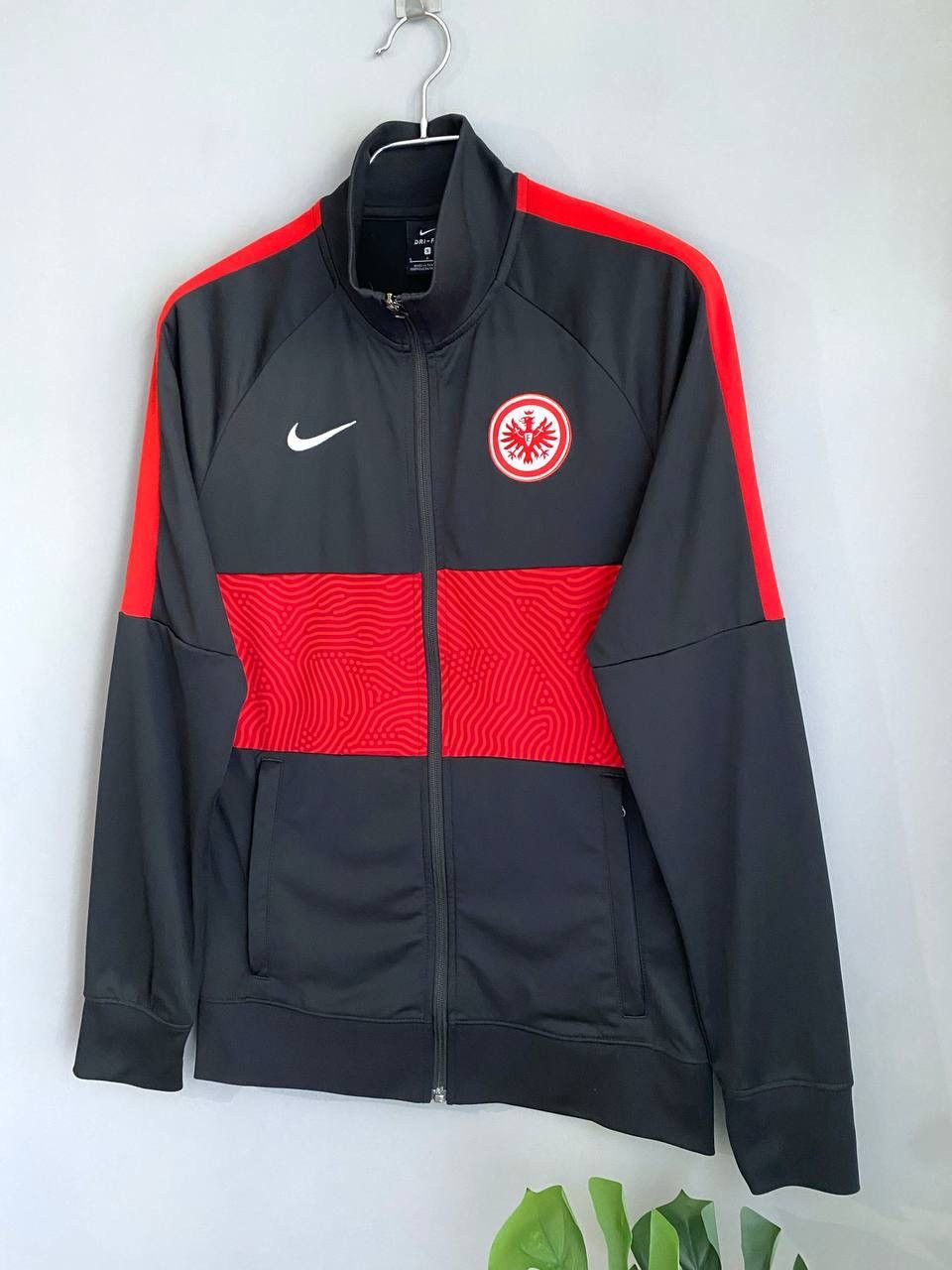 Nike Eintracht Frankurt 2020/21 Football Training Track Jacket, S Size US S / EU 44-46 / 1 - 2 Thumbnail