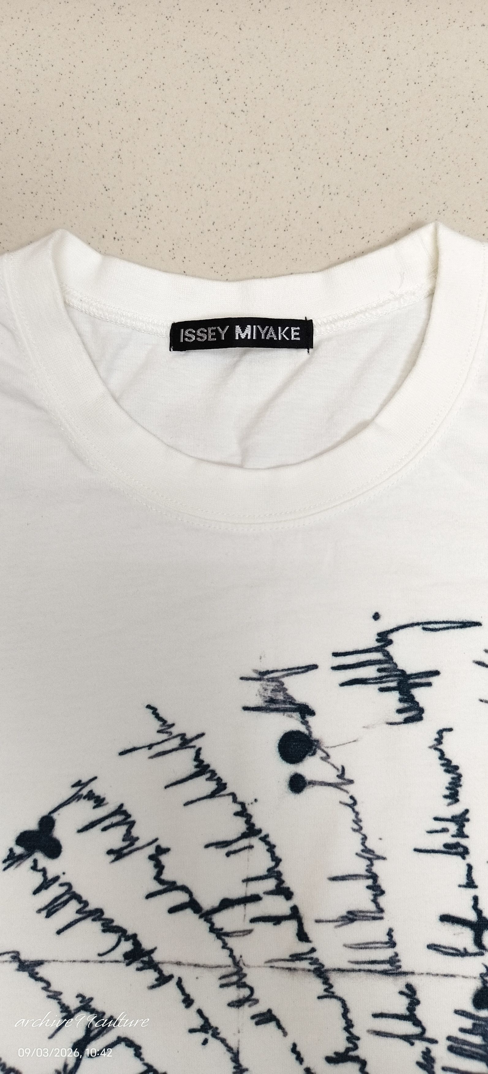 Issey Miyake ISSEY MIYAKE "Handwritten Script" Graphic Pocket Tee Archive Size US M / EU 48-50 / 2 - 3 Thumbnail