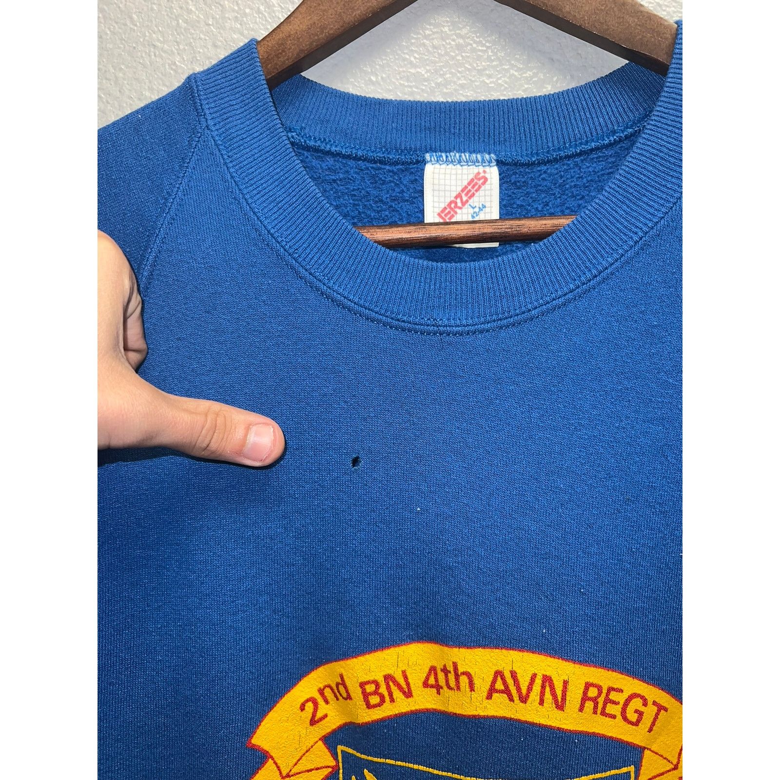 Vintage Vintage Germany Air Force Sweatshirt Finthen Air Field VTG L Size US L / EU 52-54 / 3 - 5 Thumbnail