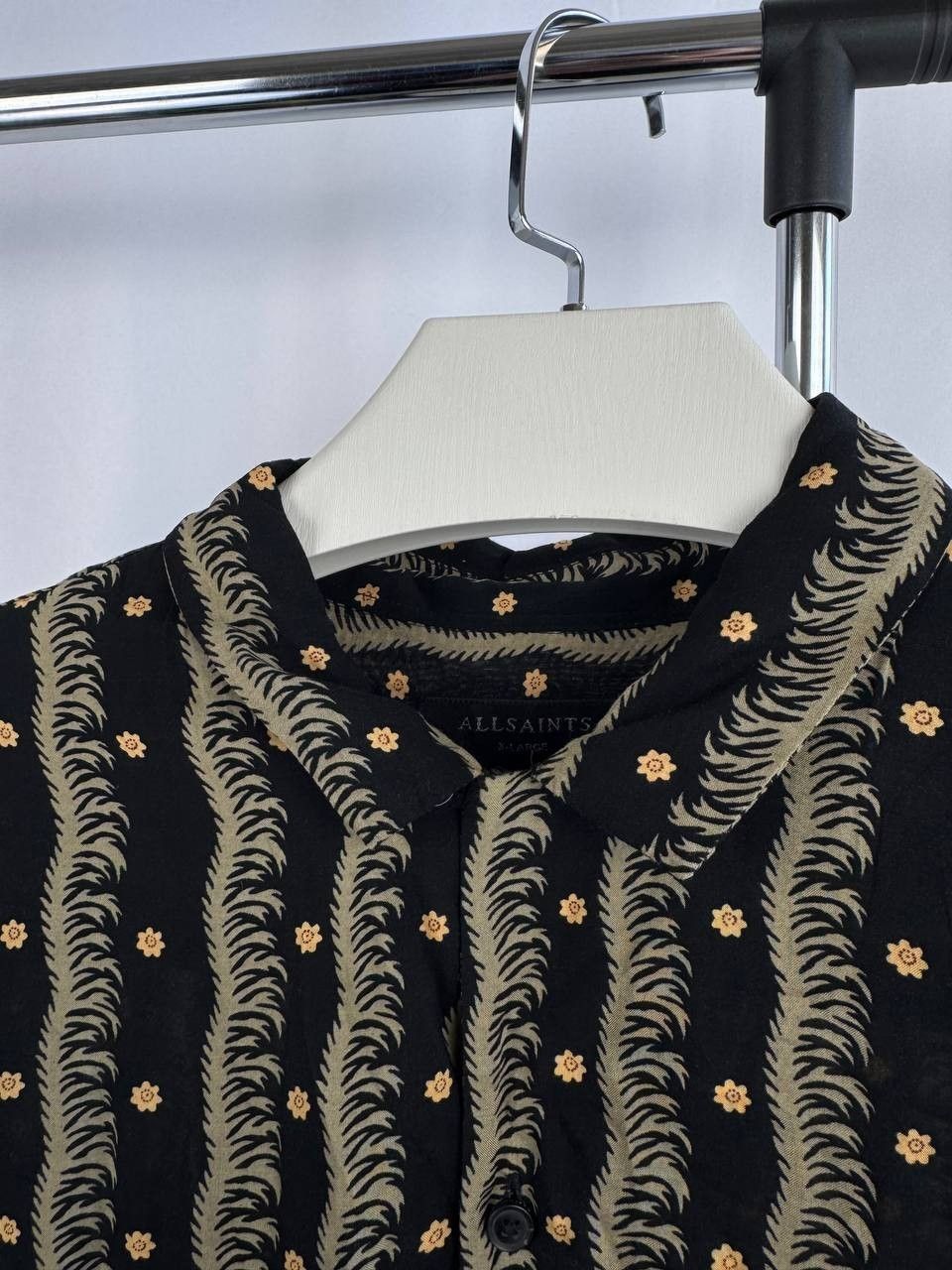 Allsaints AllSaints Short Sleeve Button Up Shirt Men Black Patterned Size US XL / EU 56 / 4 - 4 Thumbnail