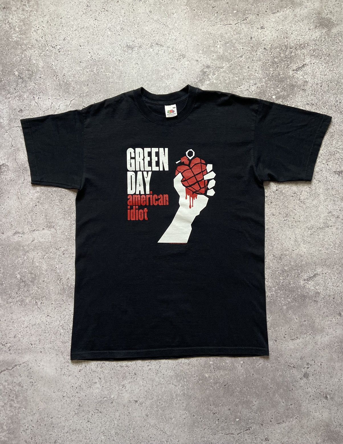 Vintage Green Day 2004 American Idiot band t-shirts size M Size US M / EU 48-50 / 2 - 1 Thumbnail
