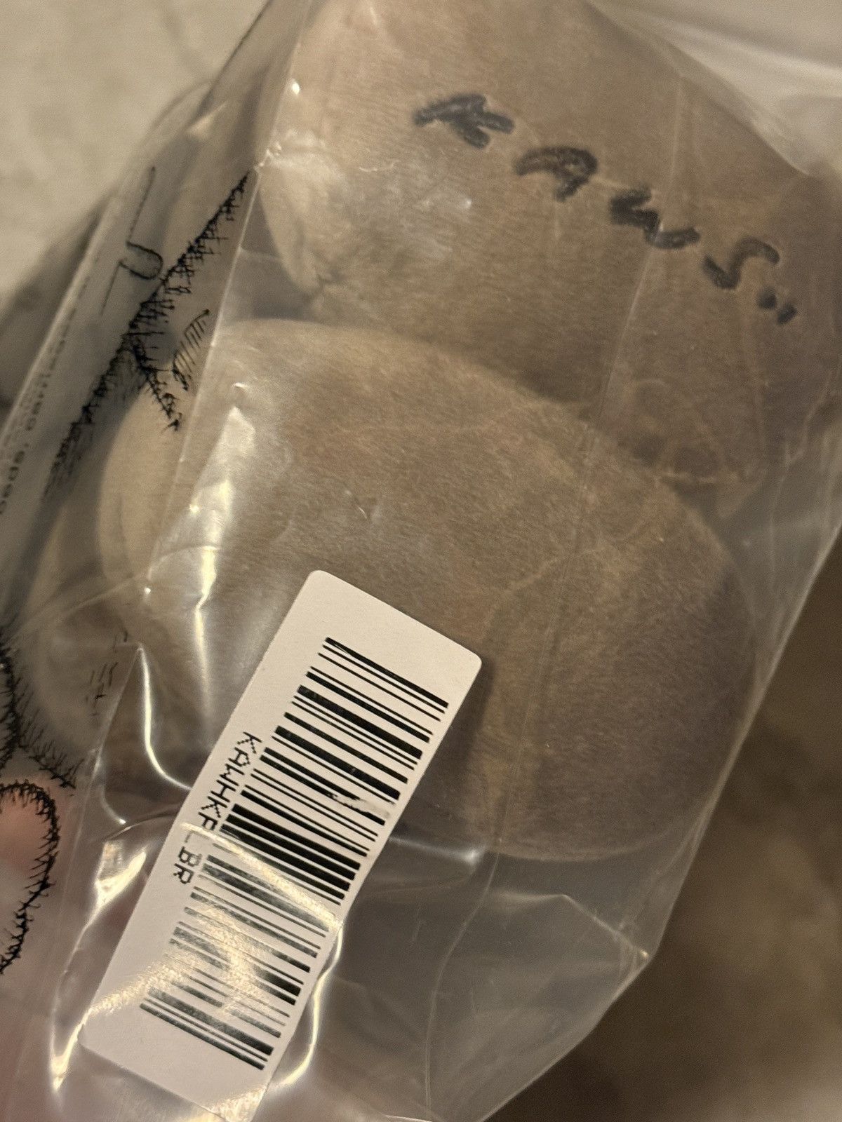 Kaws KAWS HOLIDAY HONG KONG COMPANION PLUSH Size ONE SIZE - 4 Thumbnail