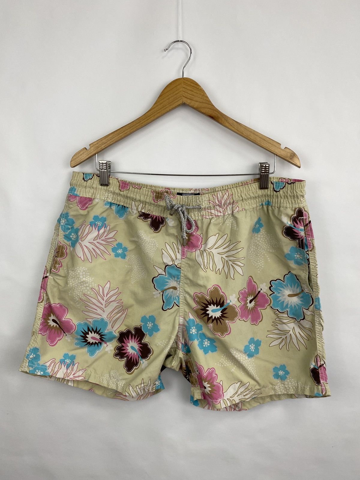 Vilebrequin Vilebrequin Shorts summer print Pocket Casual Streetwear Size US 34 / EU 50 - 2 Thumbnail