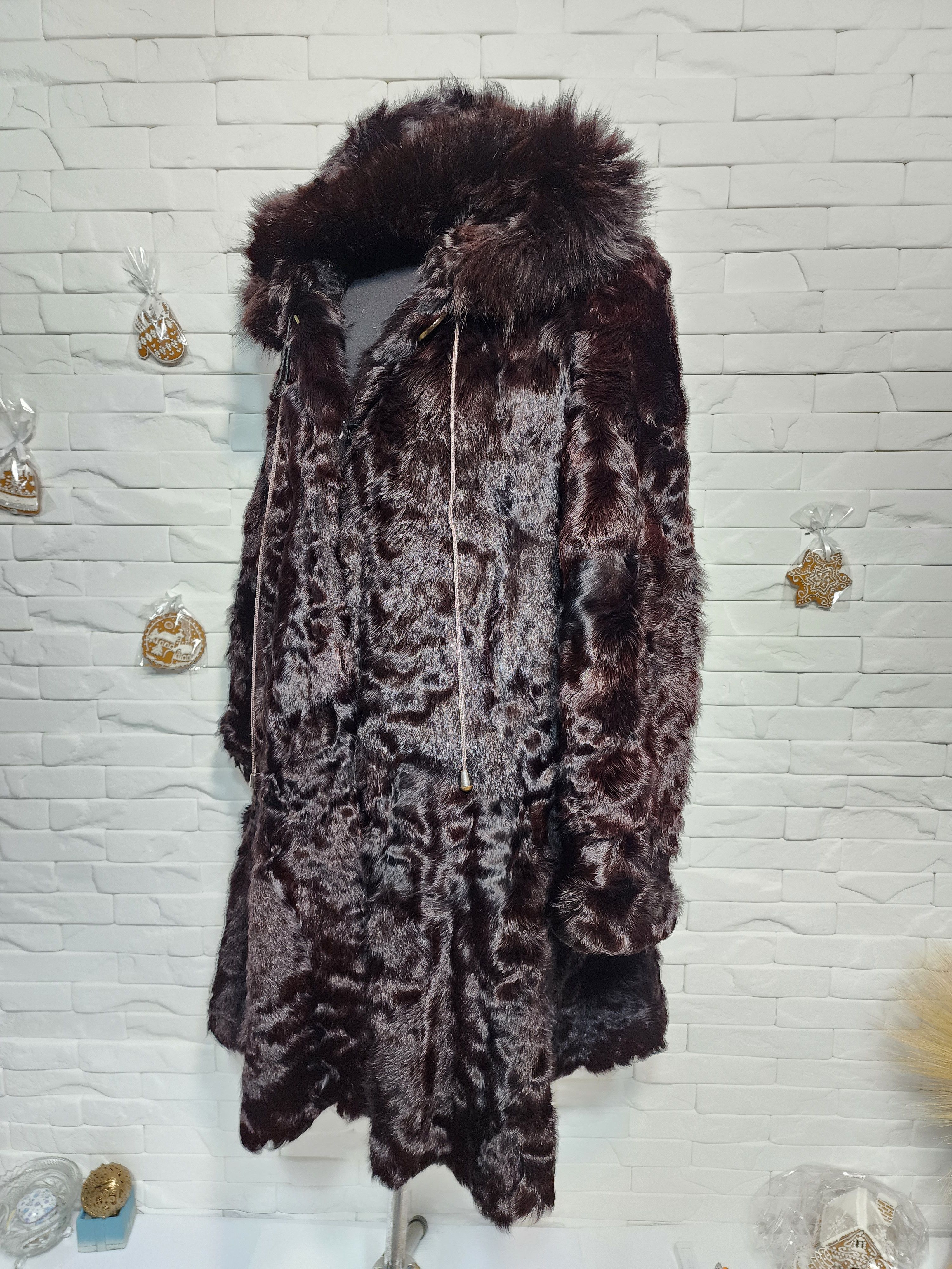 Uniqlo Black Goat Fur Coat: Women's Warm Hooded Outerwear Size XL / US 12-14 / IT 48-50 - 2 Thumbnail