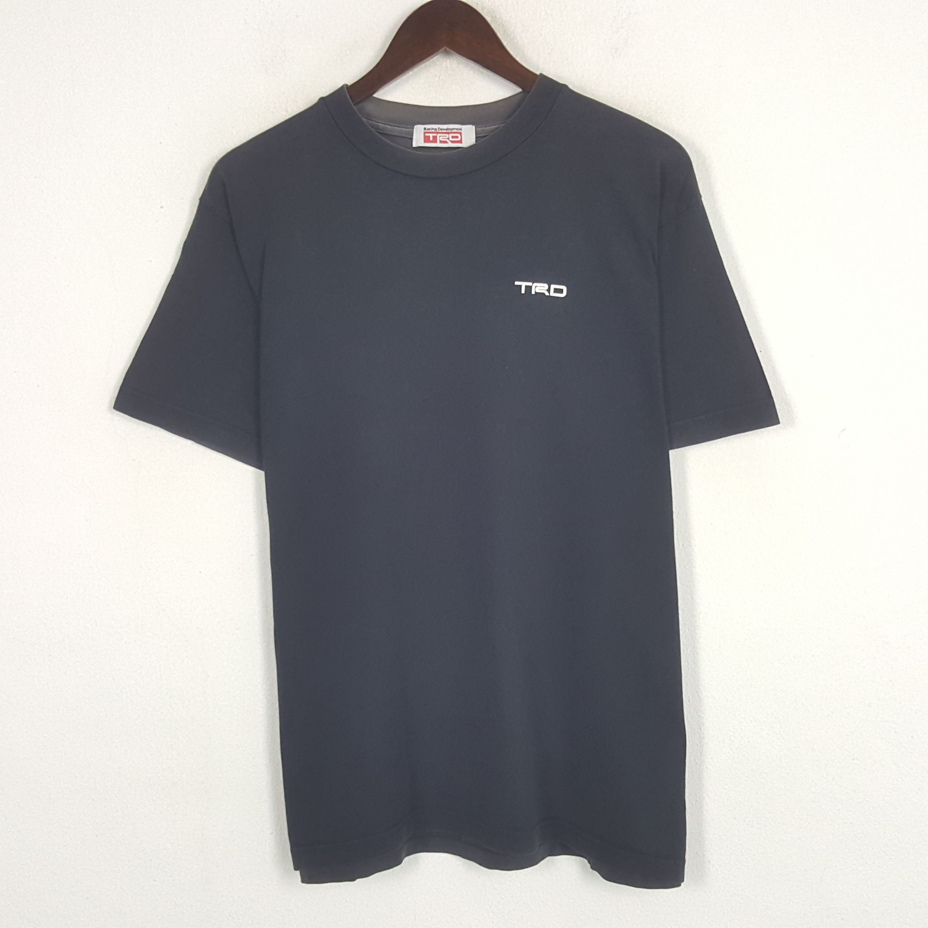 Vintage Vintage TRD Tom's Cerumo Team Ie Mans Kraft Sard Tshirt Size US L / EU 52-54 / 3 - 3 Thumbnail