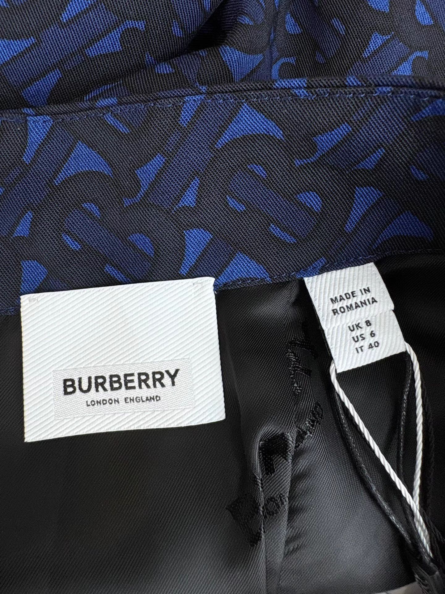 Burberry BURBERRY Blue TB Full Logo Mini Skirt K1 Size 27" / US 4 / IT 40 - 3 Thumbnail