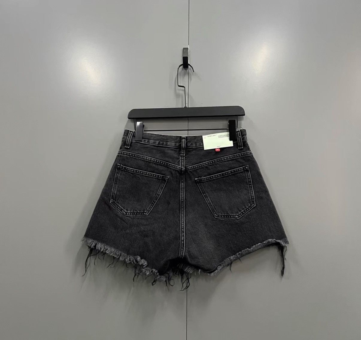 Off-White OFF-WHITE Frayed Raw Edge Denim Shorts J41 Size 28" / US 6 / IT 42 - 2 Thumbnail