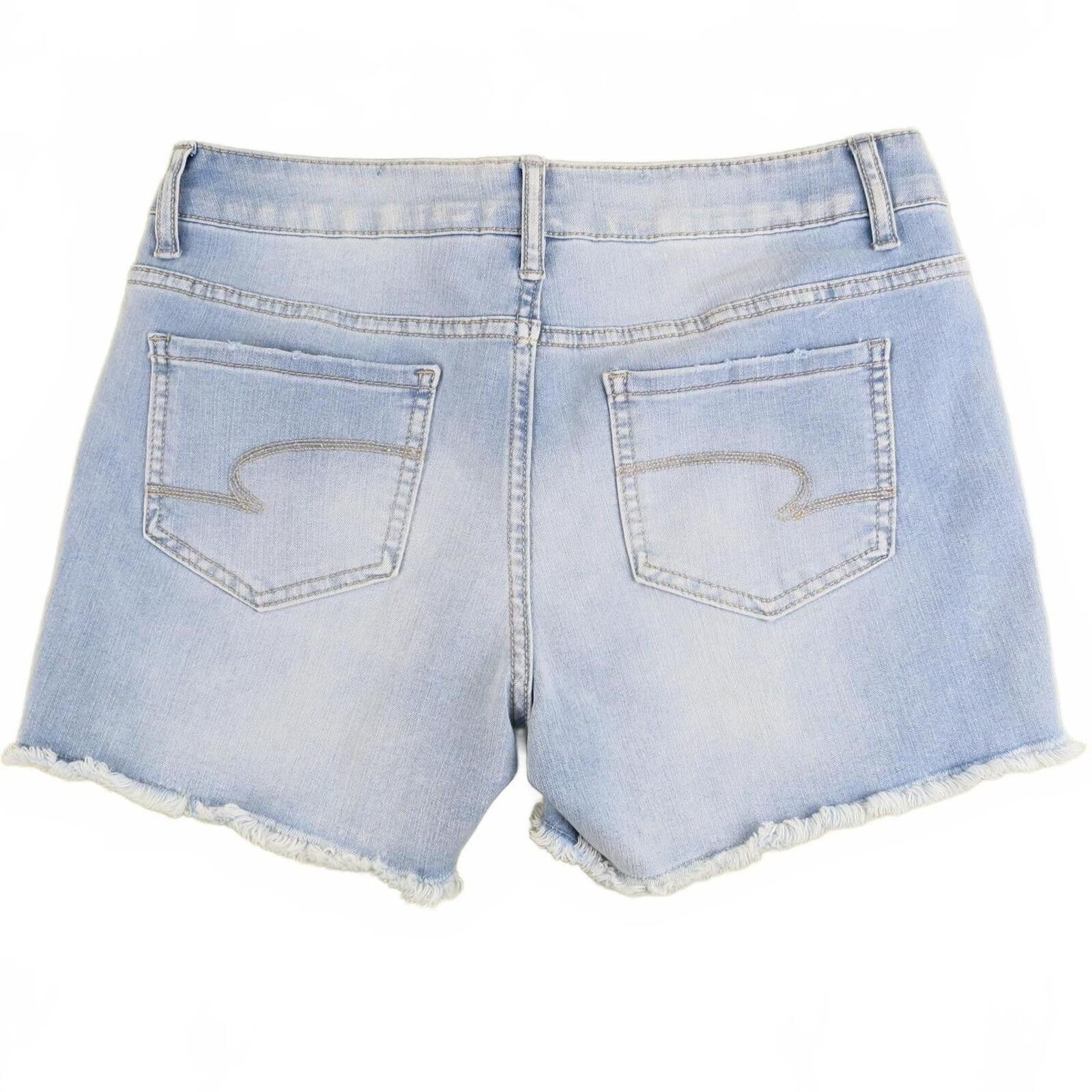 Other Time and Tru Women's Denim Shorts Size 6 Mid-Rise Light Wash Size 28" / US 6 / IT 42 - 4 Thumbnail
