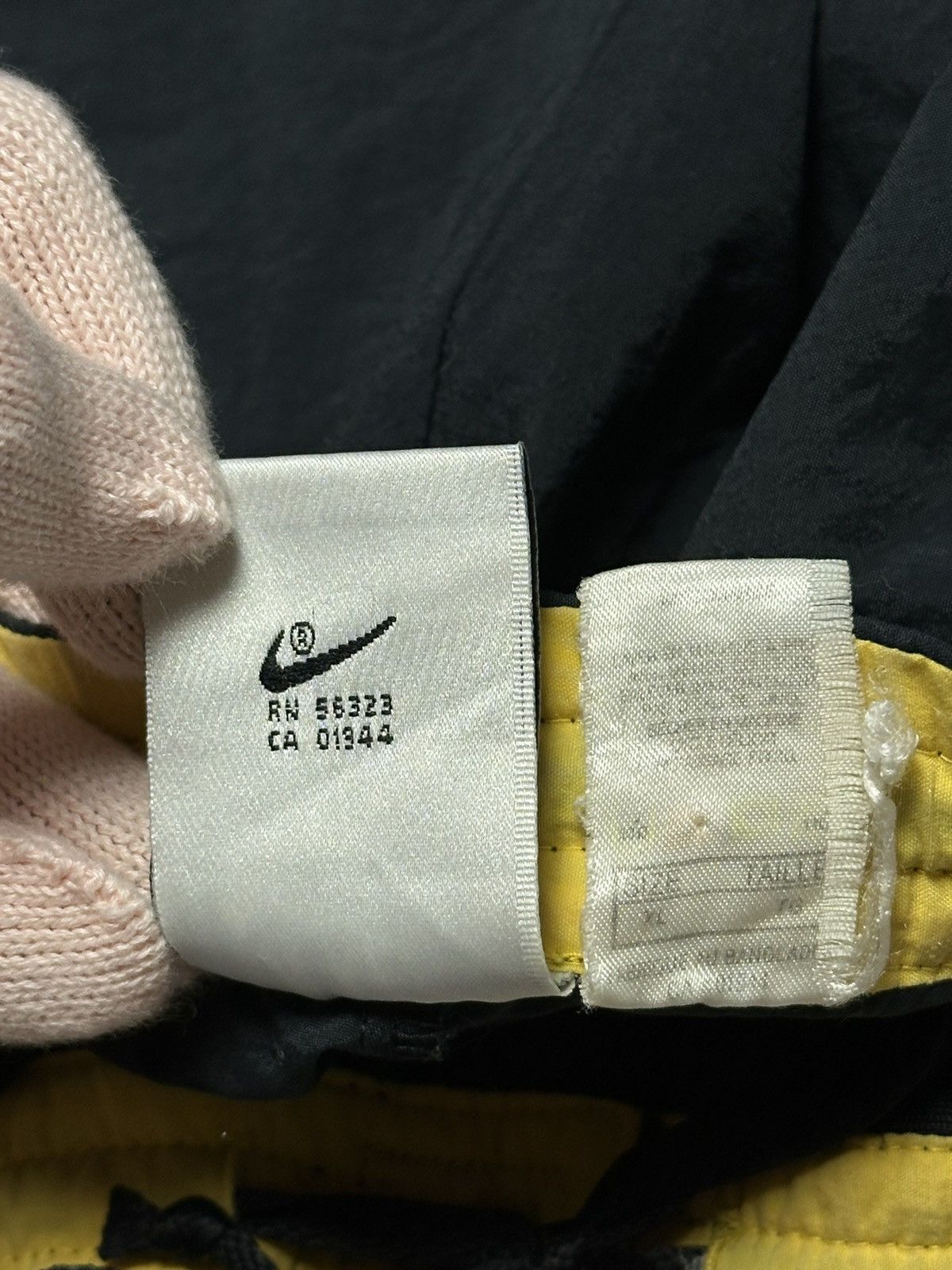 Nike Vintage Nike Challenge Court Andre Agassi Shorts Size US 36 / EU 52 - 12 Thumbnail