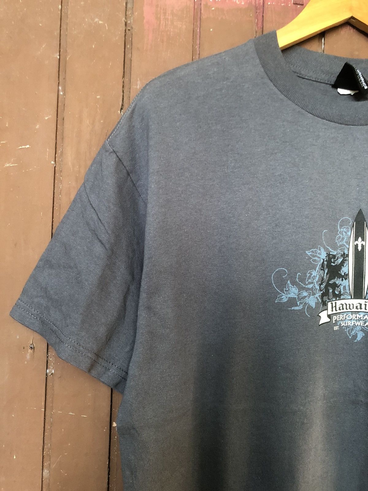 Quiksilver Vintage 90s Sunfaded Hawaiian Performance Surfwear Tshirt Size US L / EU 52-54 / 3 - 4 Thumbnail