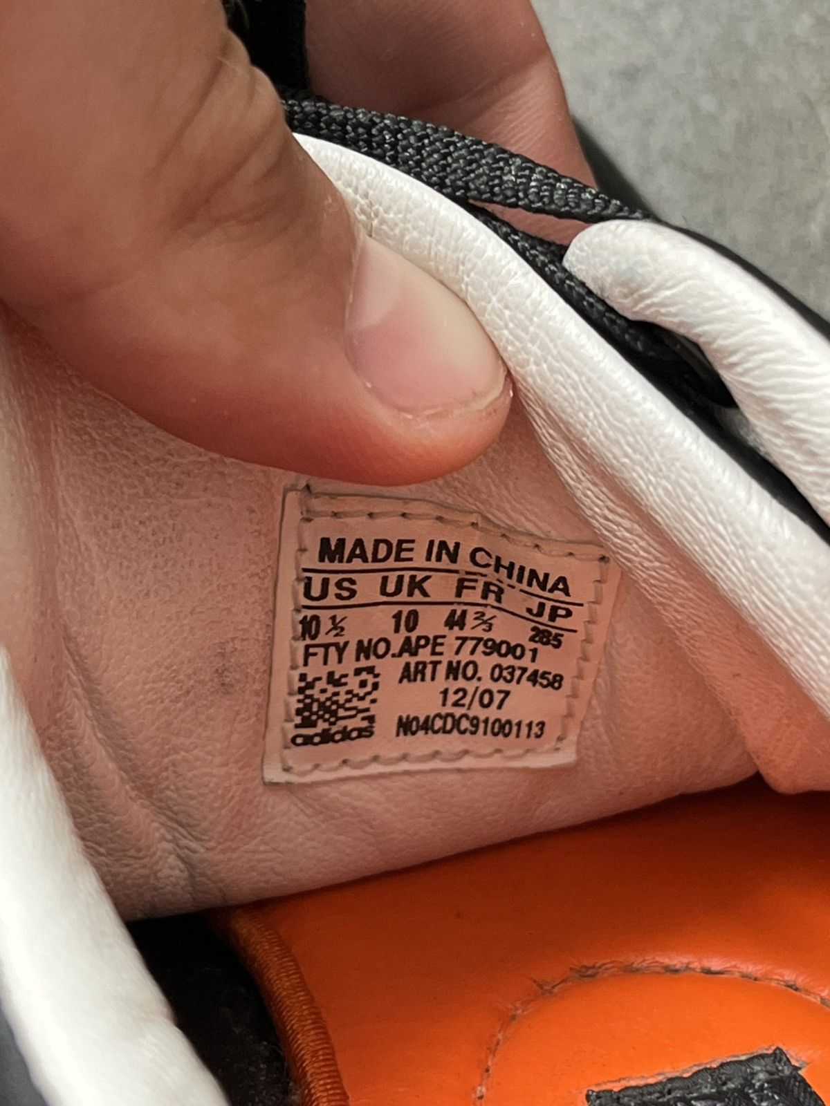 Yohji Yamamoto Y-3 Yohji Yamamoto leather low trainers Size US 10.5 / EU 43-44 - 11 Thumbnail