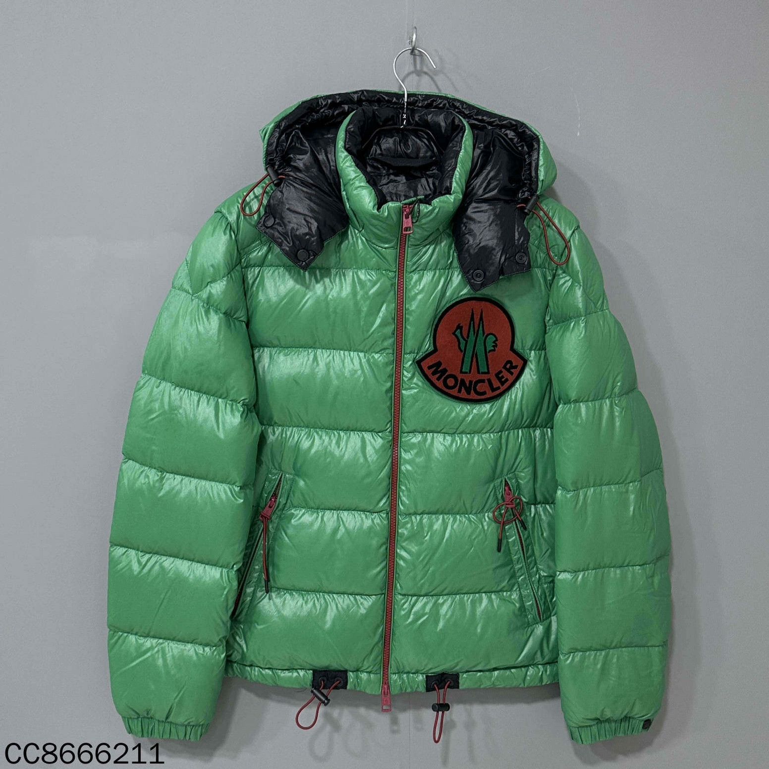Moncler Moncler Retro Down Green Heavy Coat s Men Size US S / EU 44-46 / 1 - 1 Thumbnail