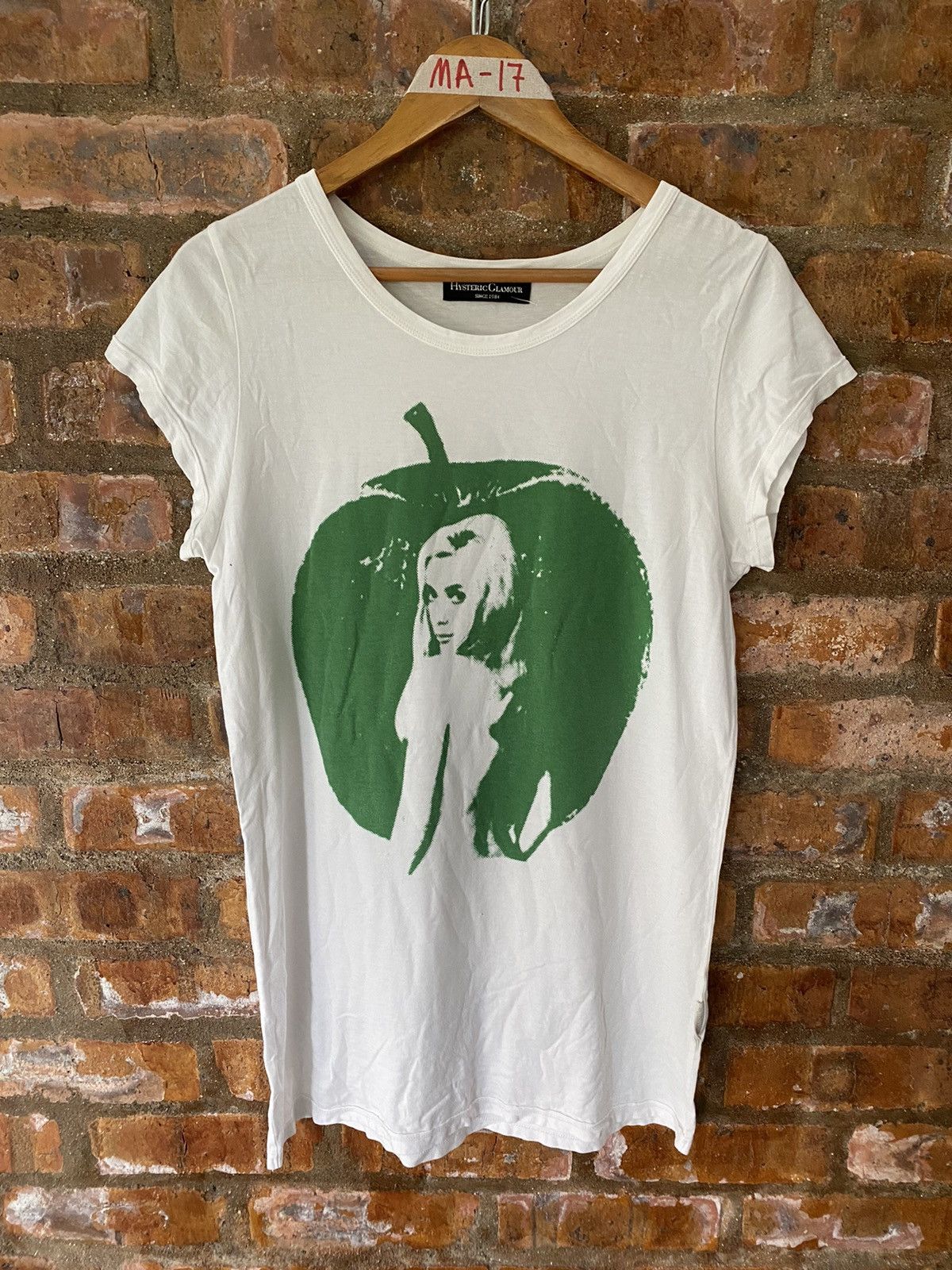Hysteric Glamour 2000s iconic apple girl tee Size S / US 4 / IT 40 - 2 Thumbnail