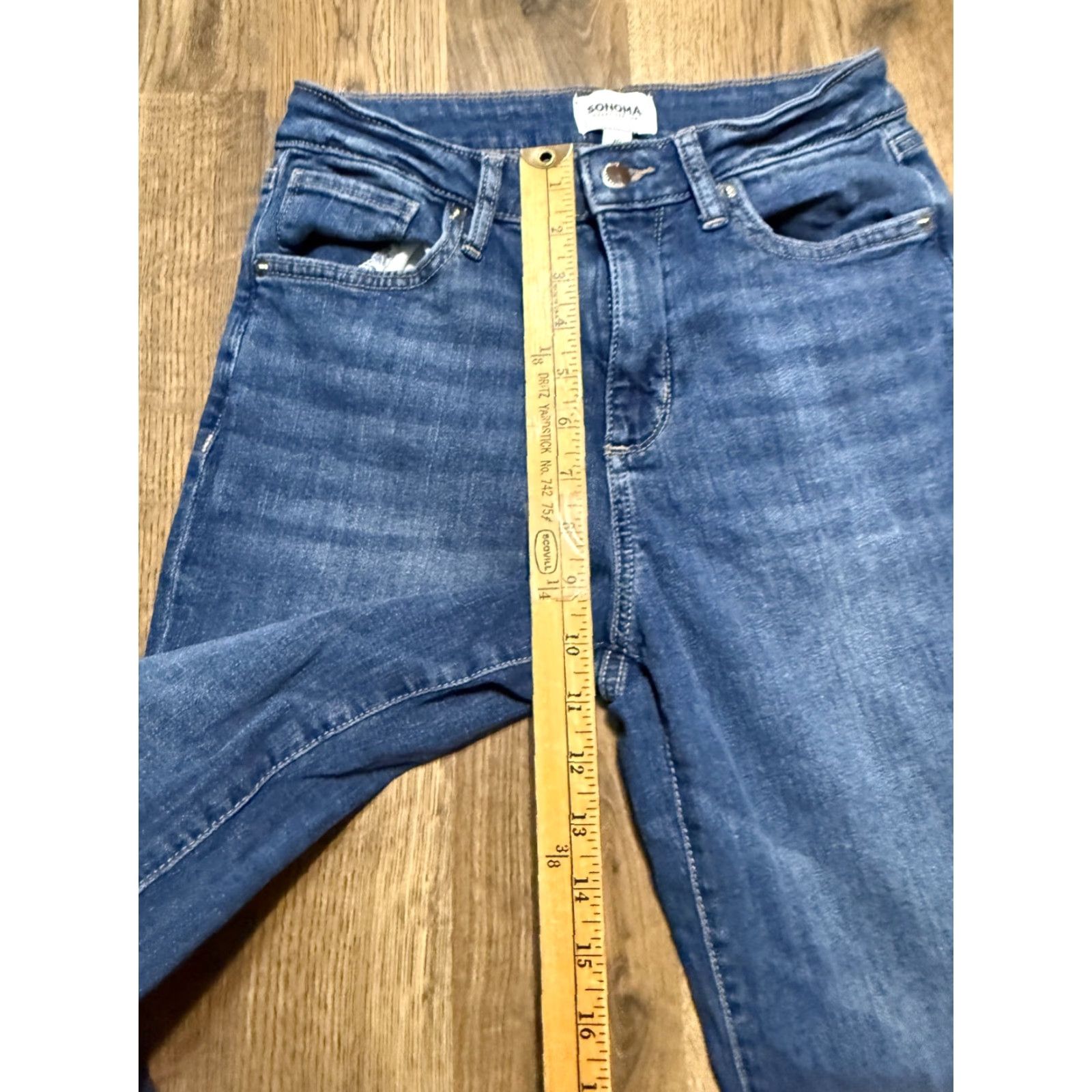 Vintage Sonoma Jeans Women 4P Blue Denim Capri Capri Jeans Pockets 5-Pocket Capris Cuffed Medium Wash 23.5 In Inseam Petites Womens Size 26" / US 2 / IT 38 - 7 Thumbnail