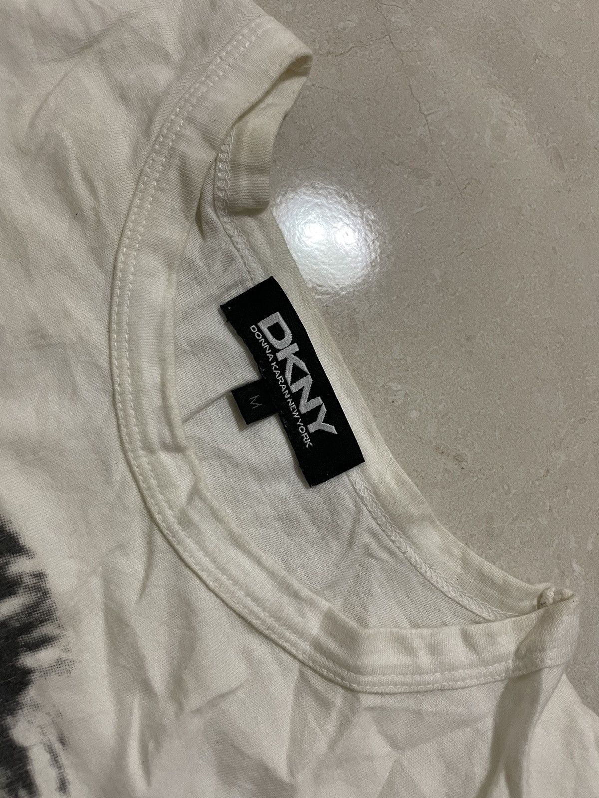 DKNY × Designer DKNY Tshirt Famous Artists Modeling Oasis Katty Perry Size US M / EU 48-50 / 2 - 3 Thumbnail
