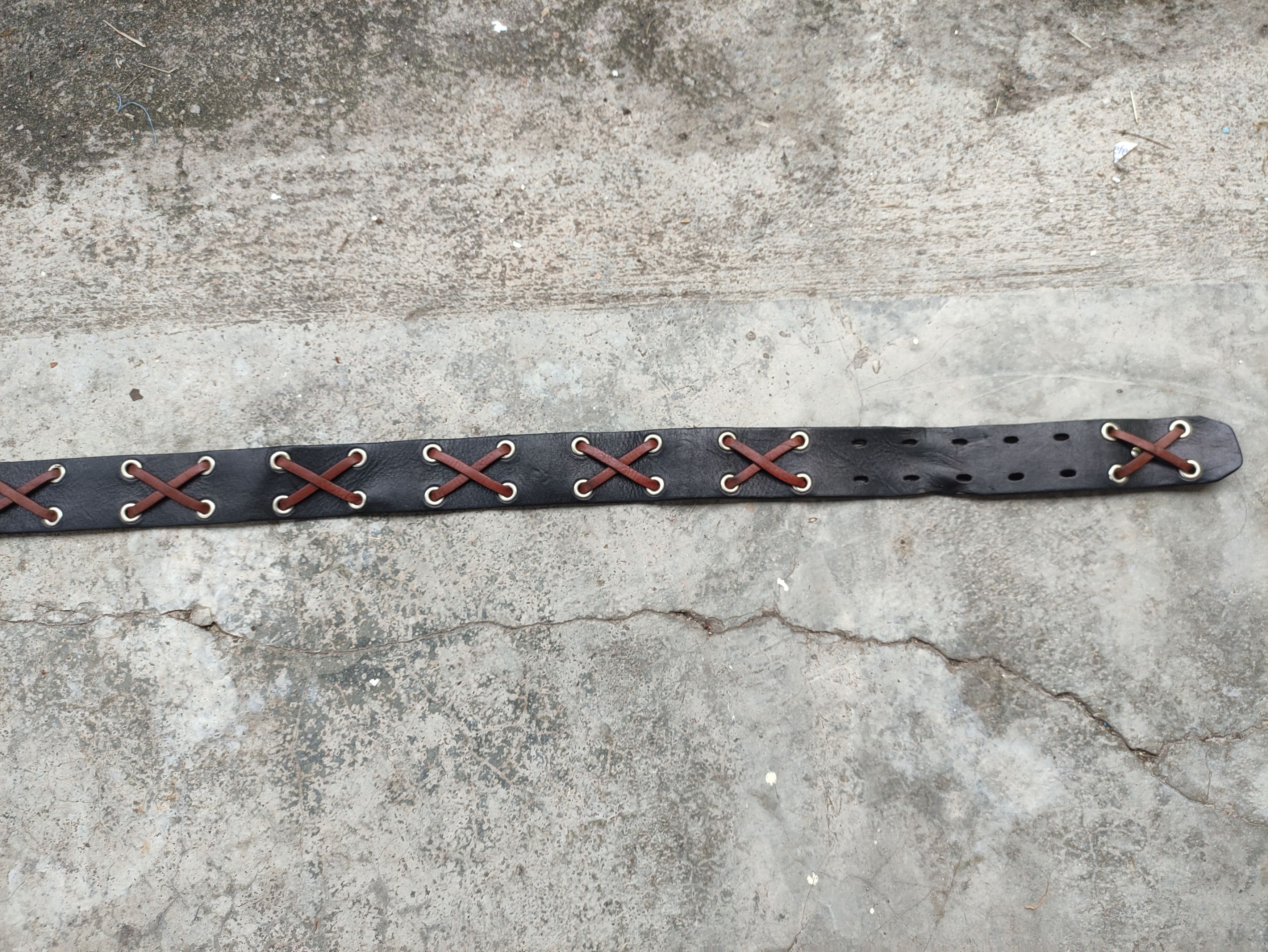 American Eagle Outfitters AMERICAN EAGLE VINTAGE LEATHER BELT CROSS STITCH DESIGN Size 34 - 6 Thumbnail