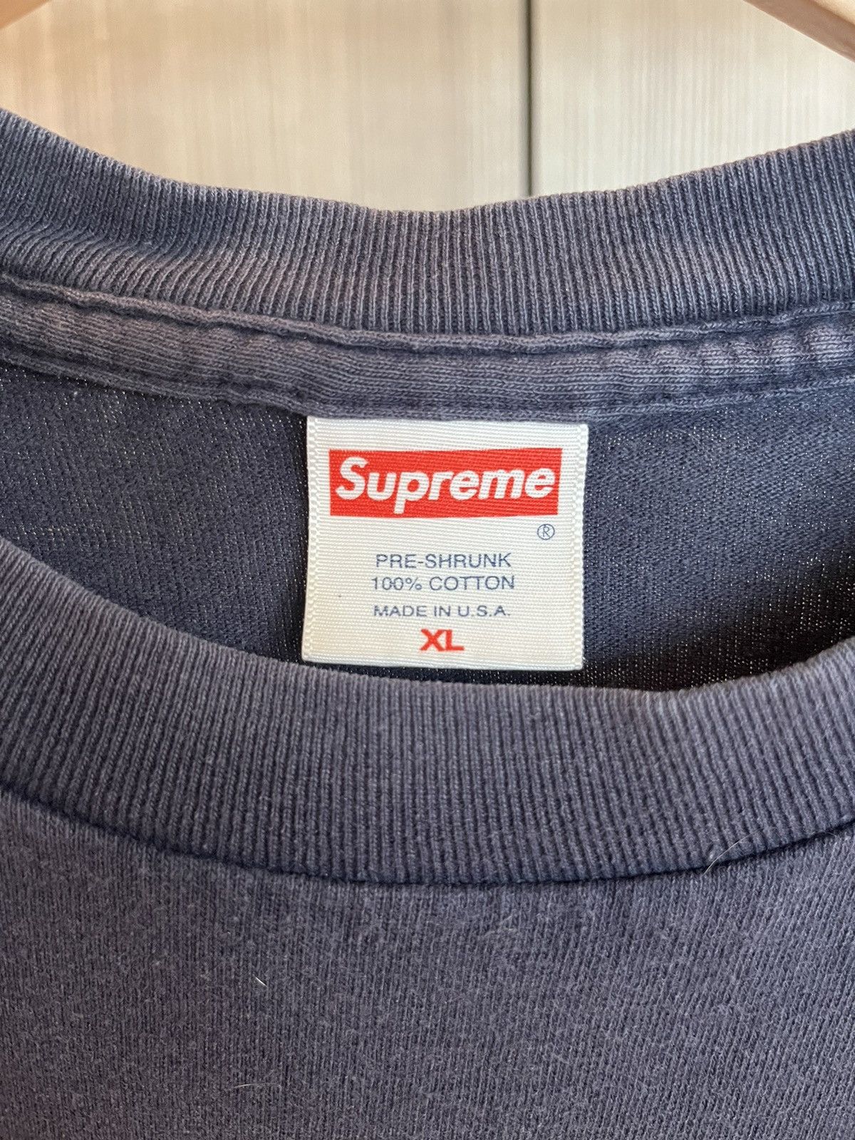 Supreme Supreme Navy Paisley 2001 Box Logo Tee Size US XL / EU 56 / 4 - 2 Thumbnail
