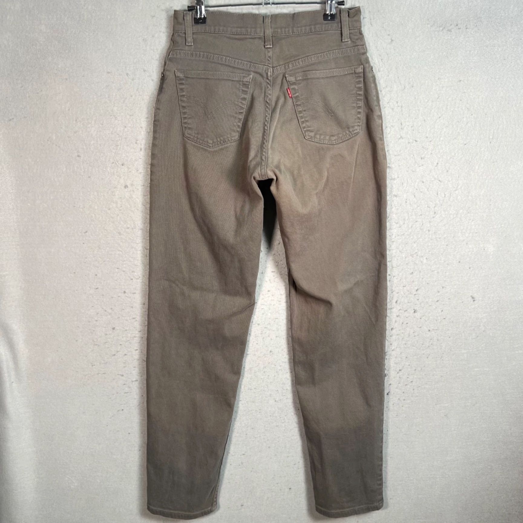 Levi's VINTAGE Levis 550 Jeans Womens Size 6 Relaxed Fit Tapered Leg Brown Cotton Blend Casual Size 28" / US 6 / IT 42 - 2 Thumbnail