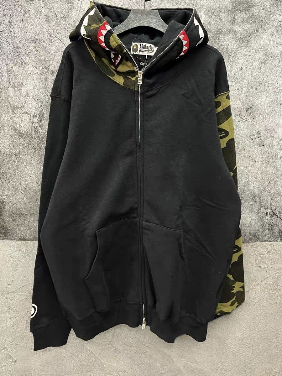 Bape A Bathing Ape Shark Camo Full Zip Hoodie Size L Size US L / EU 52-54 / 3 - 1 Thumbnail