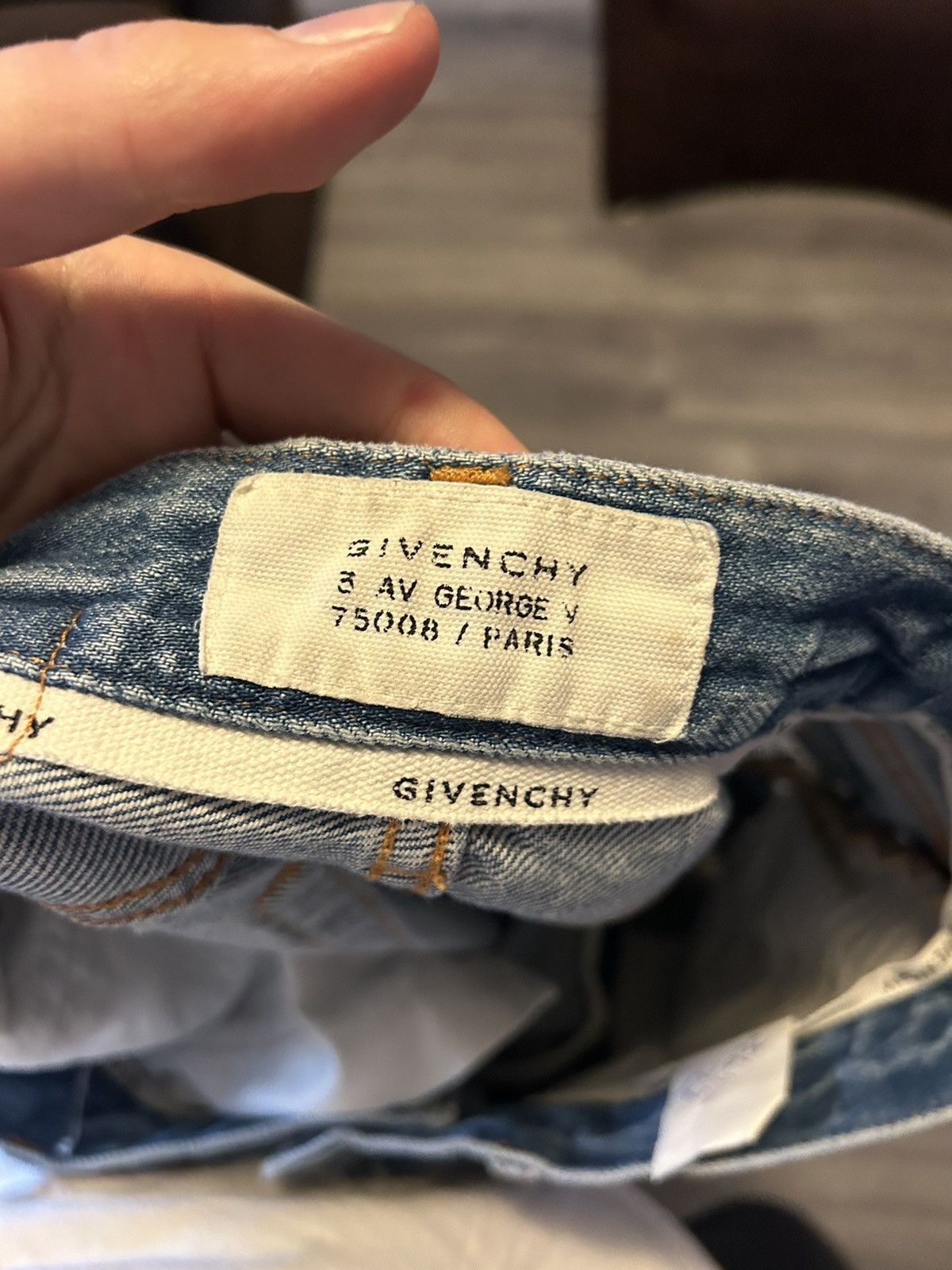 Givenchy Baggy Distressed Cropped Denim Jeans - Size 28 Size US 28 / EU 44 - 14 Thumbnail