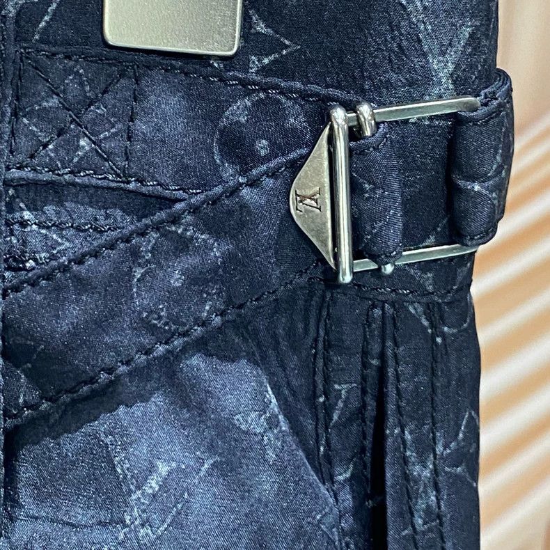 Louis Vuitton Louis Vuitton Mulberry silk presbyopia full print high wai Size US 36 / EU 52 - 5 Thumbnail