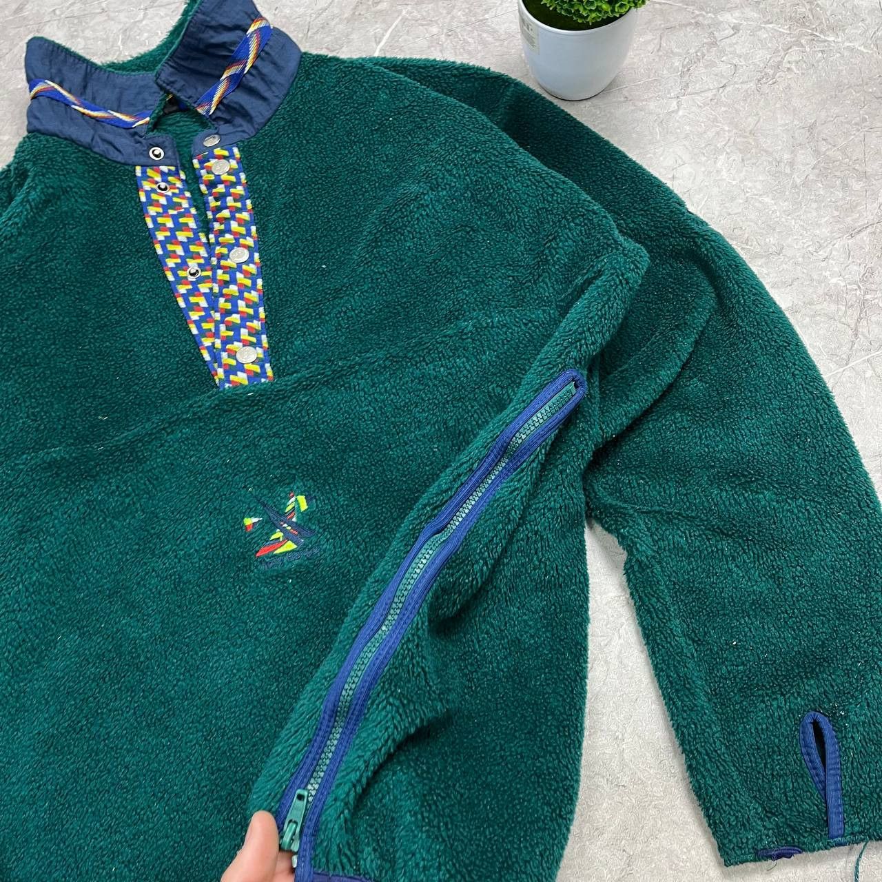 Vintage Vintage Helly Hanses Sherpa Fleece Sweatshirt Size L Size US L / EU 52-54 / 3 - 14 Thumbnail