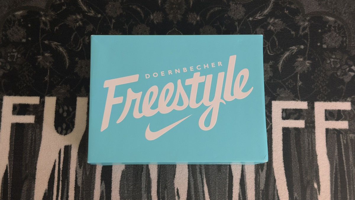 Nike Nike Doernbecher V2K Run - Khovny Vignery - 10.5M/12W Size US 10.5 / EU 43-44 - 6 Thumbnail