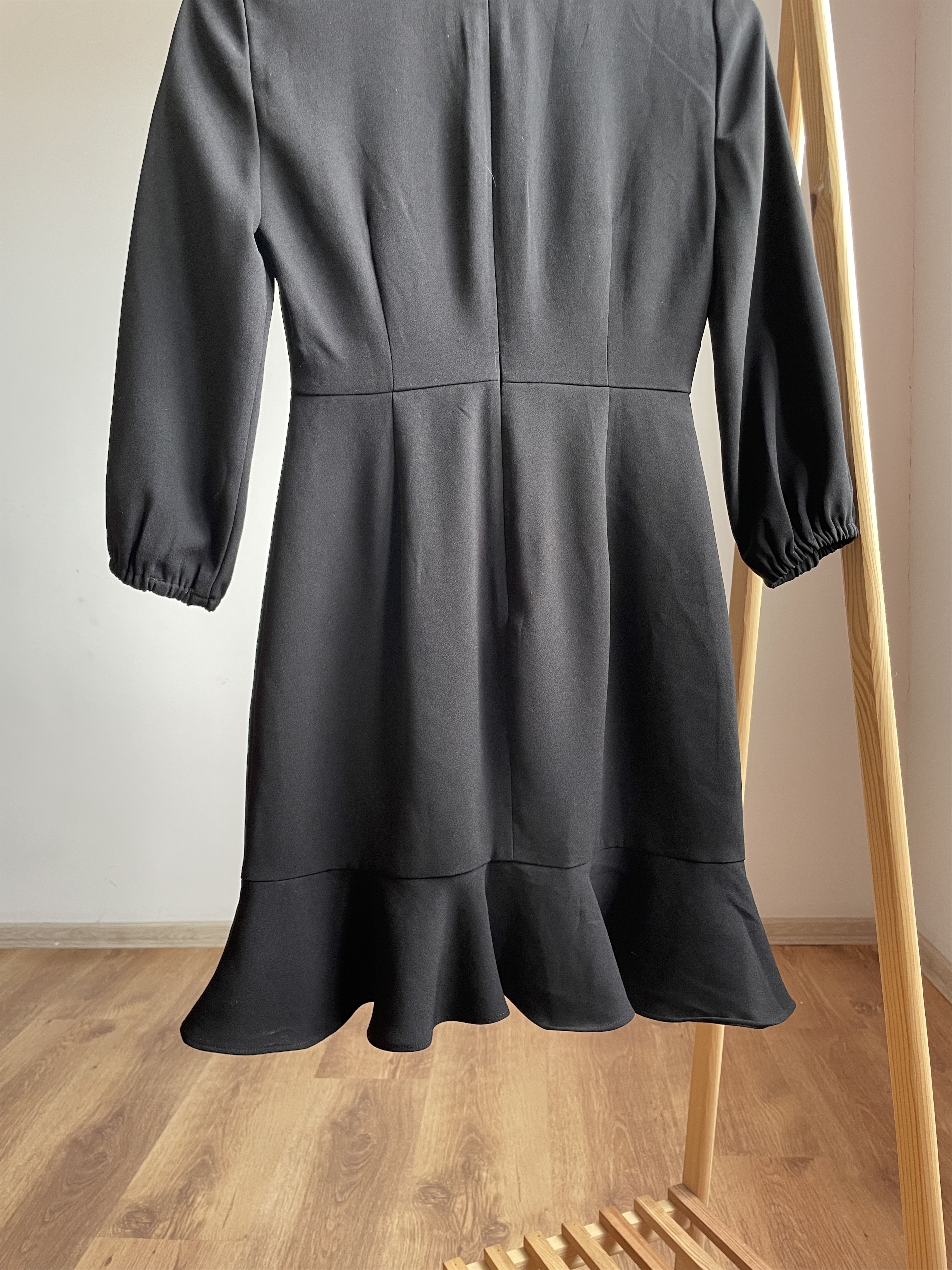 J.Crew J.Crew Drapey Ruffle Front Midi Dress Size 0P Size XS / US 0-2 / IT 36-38 - 5 Thumbnail