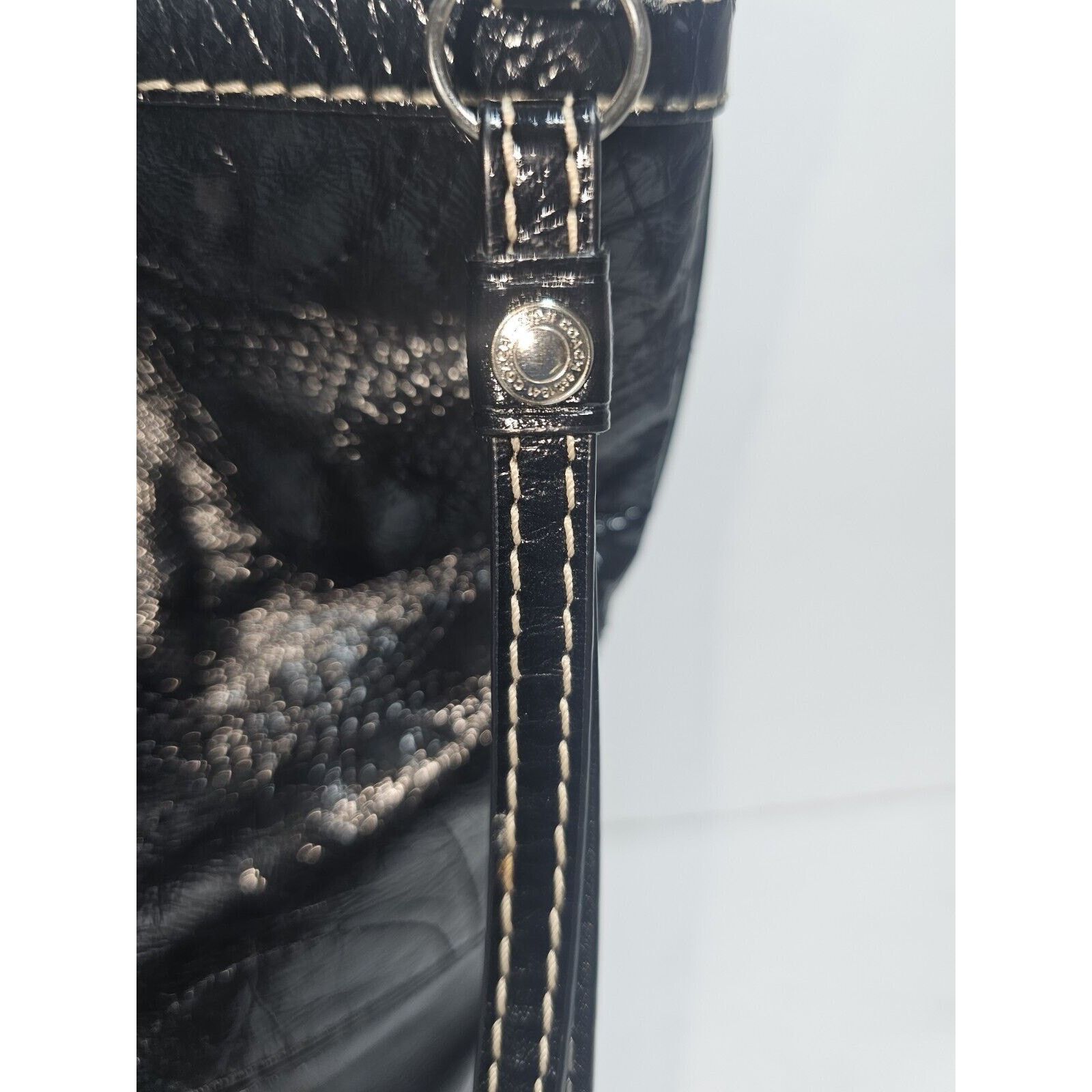 Coach Coach Purse Signature Stitched BLACK Patent Leather F15142 Size ONE SIZE - 7 Thumbnail