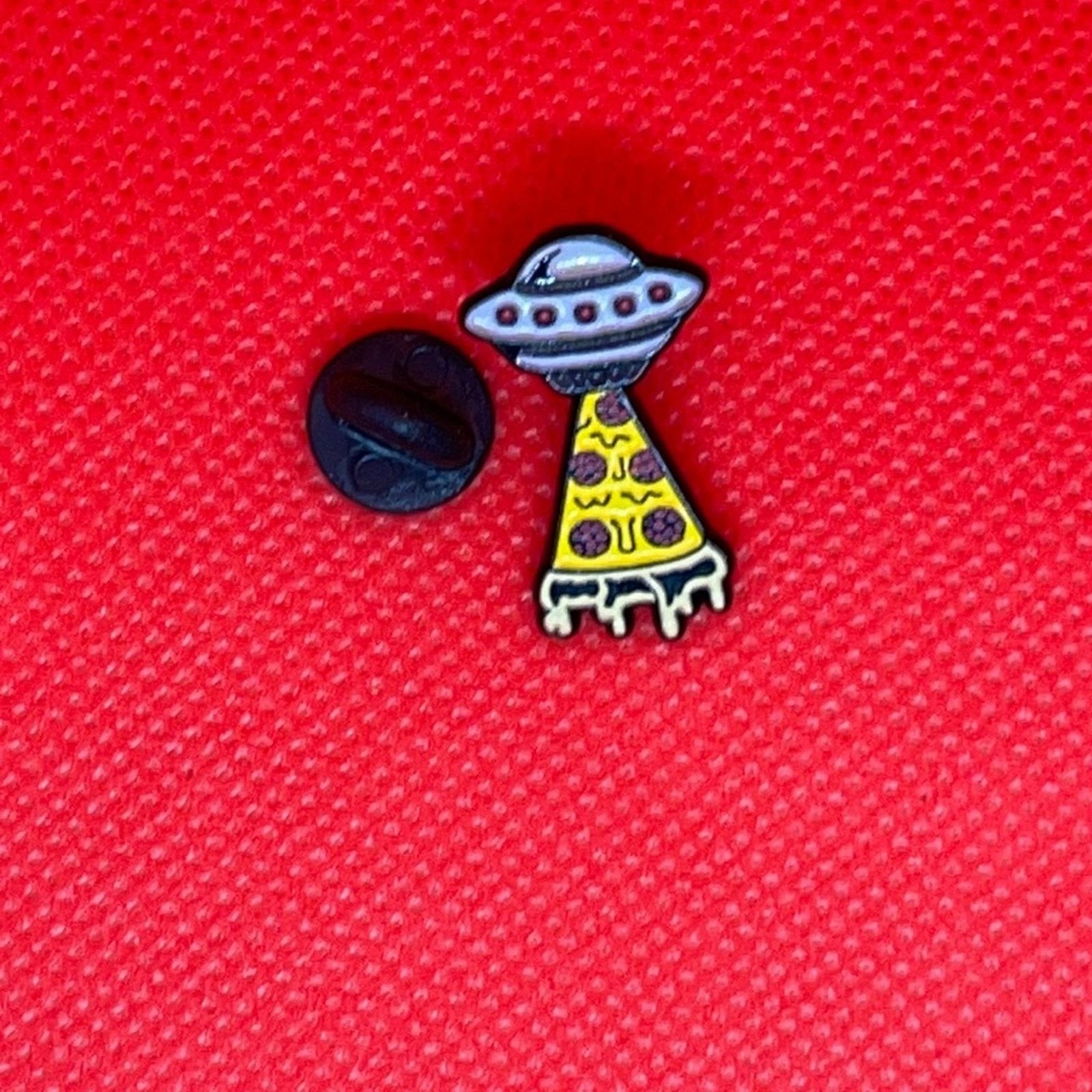 Other Space Ship Alien 🍕 Pizza Pin Brooch Size ONE SIZE - 1 Thumbnail