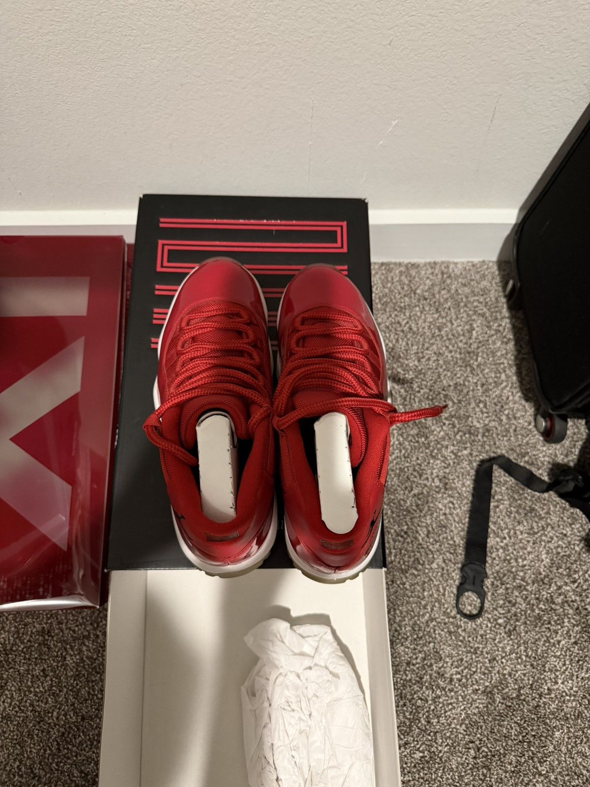 Nike Gym Red Jordan 11 Size US 8.5 / EU 41-42 - 12 Thumbnail