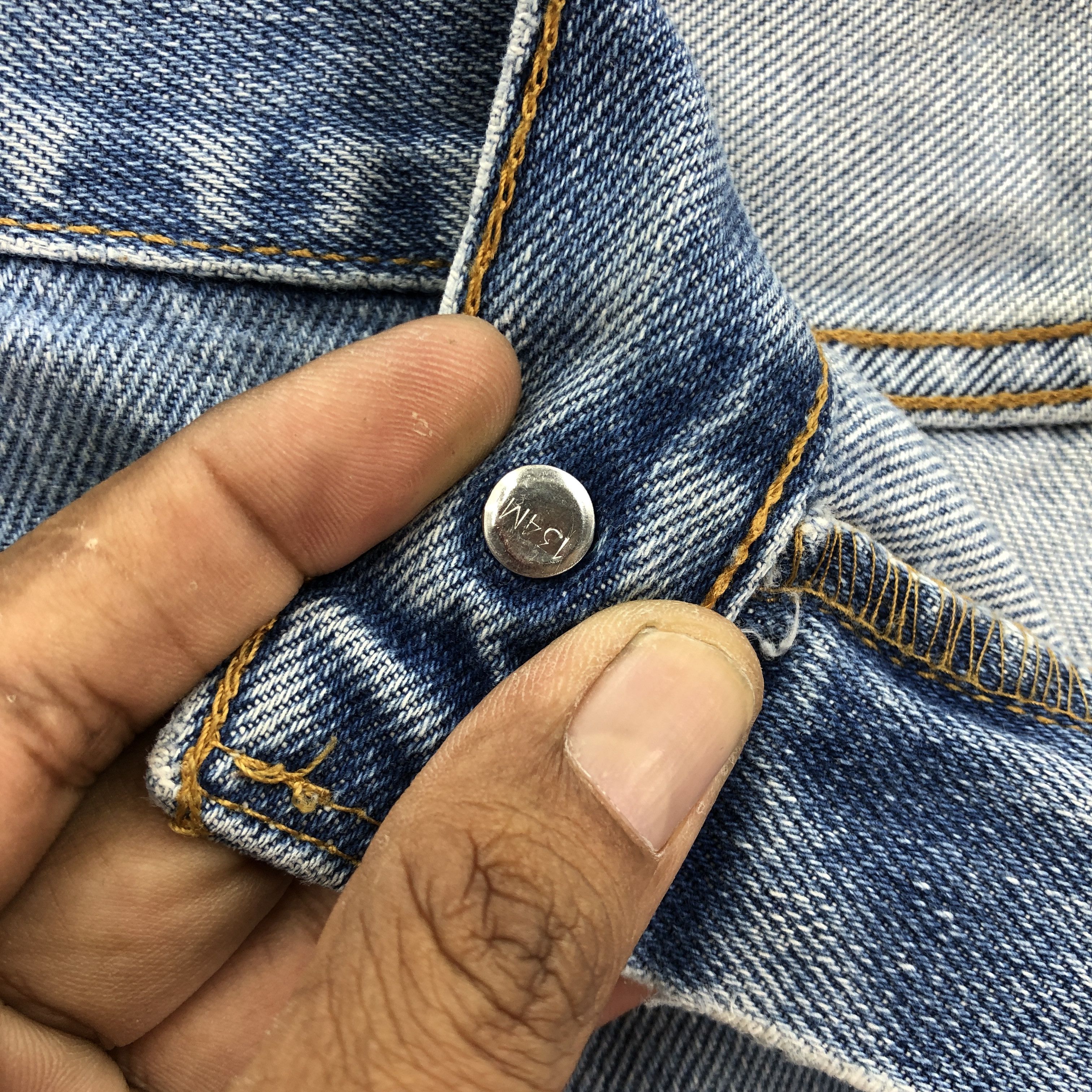 Levi's × Vintage Vintage Levis 560 Baggy Faded Jeans Levi's Light Wash Denim Size US 42 / EU 58 - 11 Thumbnail