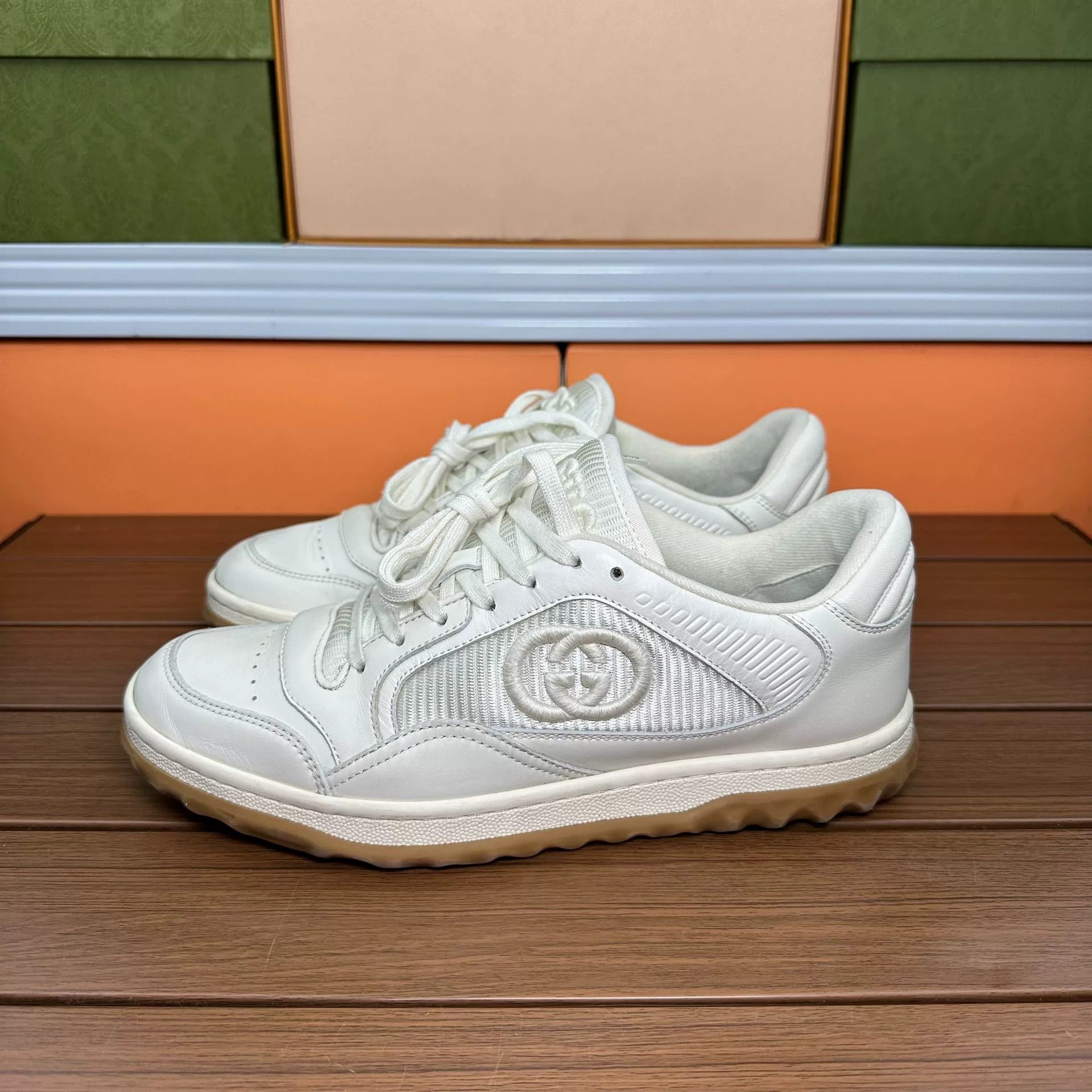 Gucci Gucci Casual White Lowtop Sneakers it_38-5 Women Size US 8.5 / IT 38.5 - 1 Thumbnail
