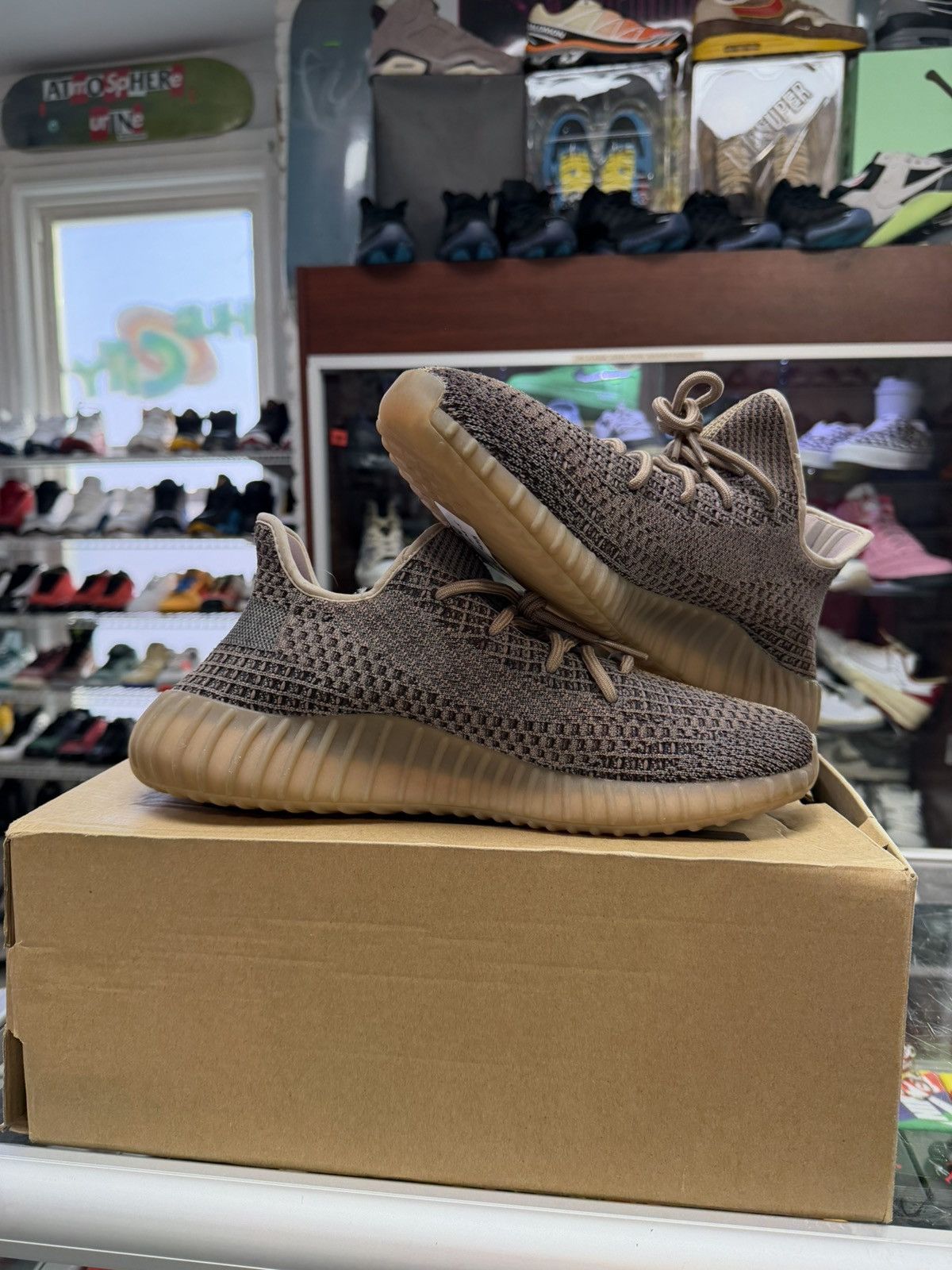 Yeezy Yeezy 350 ‘Fade’ Size US 11 / EU 44 - 4 Thumbnail