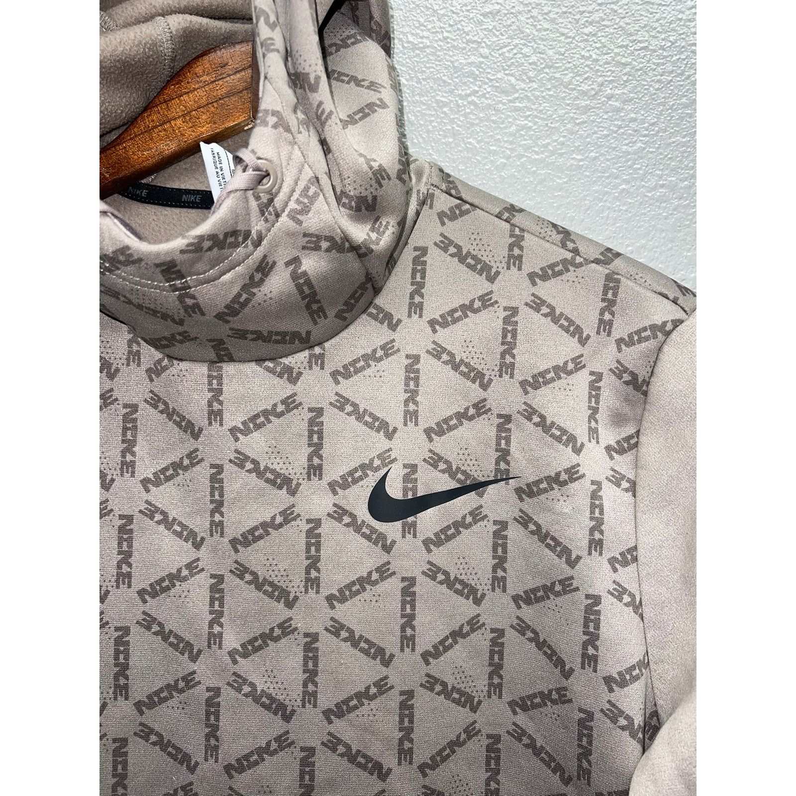 Vintage Nike Therma AOP Hoodie All Over Print Training Beige Brown Size US M / EU 48-50 / 2 - 3 Thumbnail
