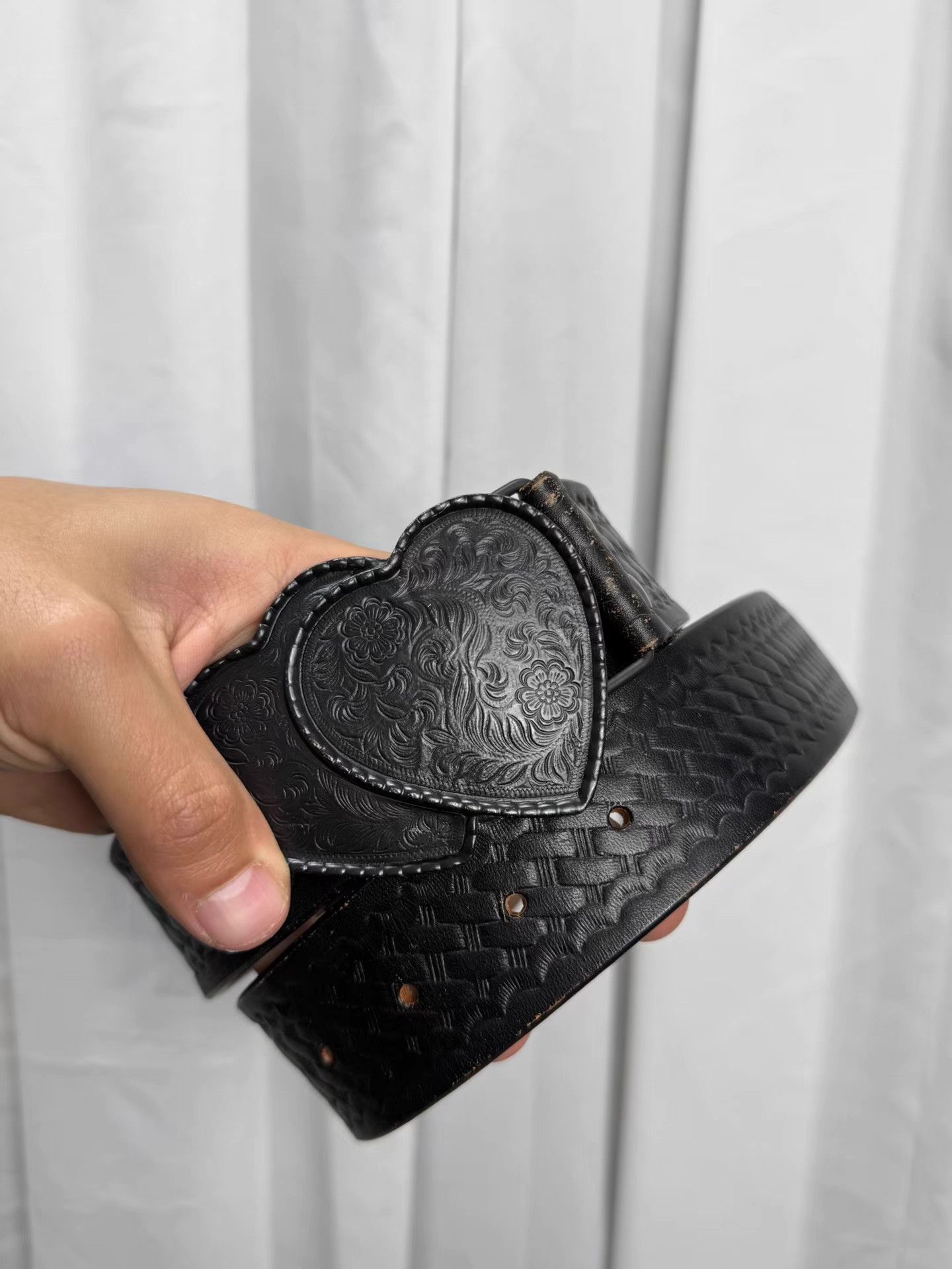 Number (N)ine SS03 Number (N)ine Crying Heart Leather Belt | Grailed