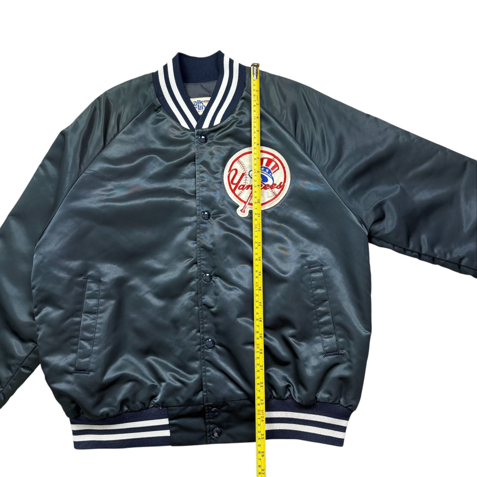 MLB VTG 90s NEW YORK YANKEES CHALK LINE SATIN JACKET SPELL OUT Size US M / EU 48-50 / 2 - 10 Thumbnail