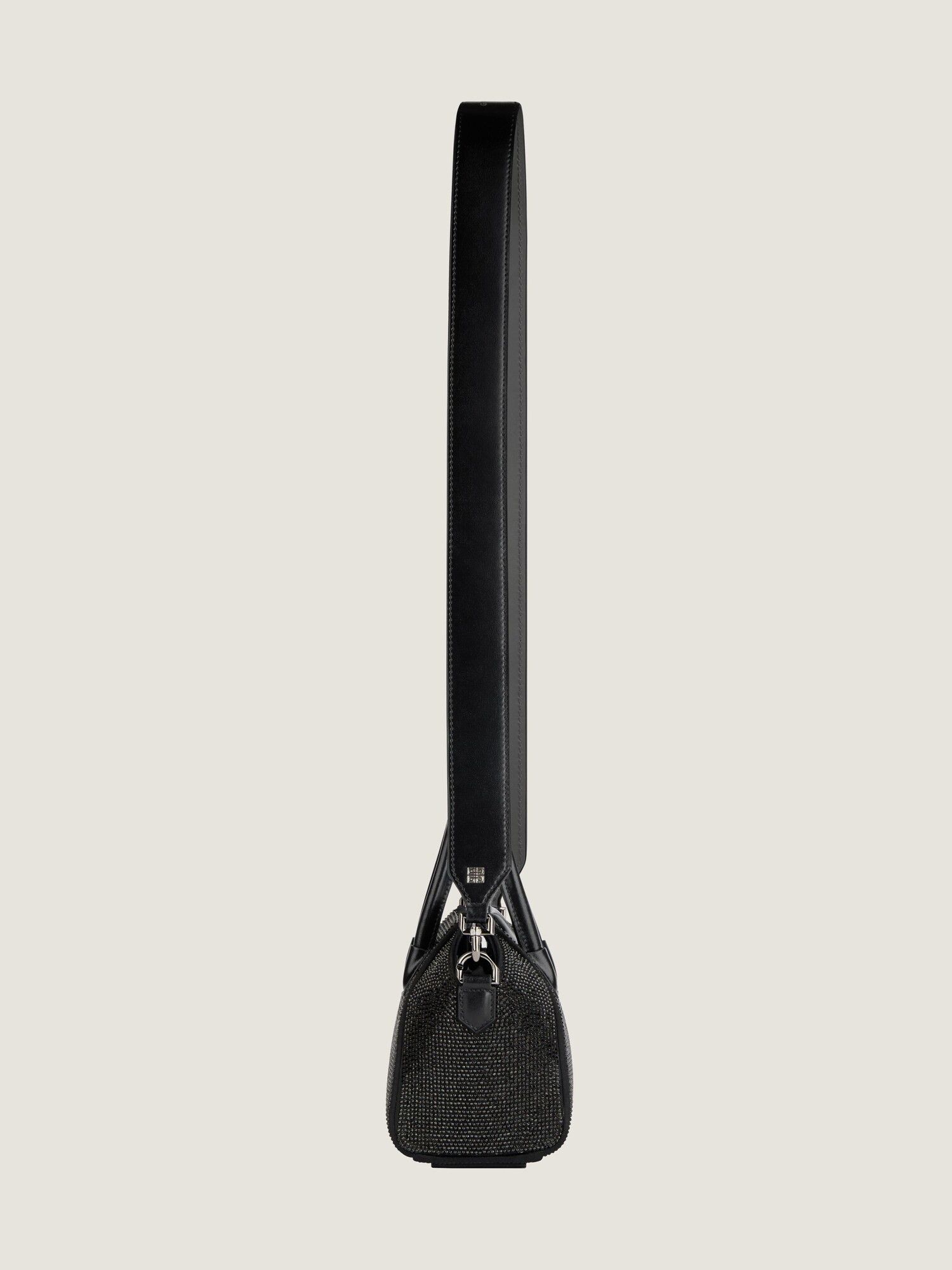 Givenchy o1w1db10825 Size: OS / Antigona Toy Bag in Black Size ONE SIZE - 4 Thumbnail